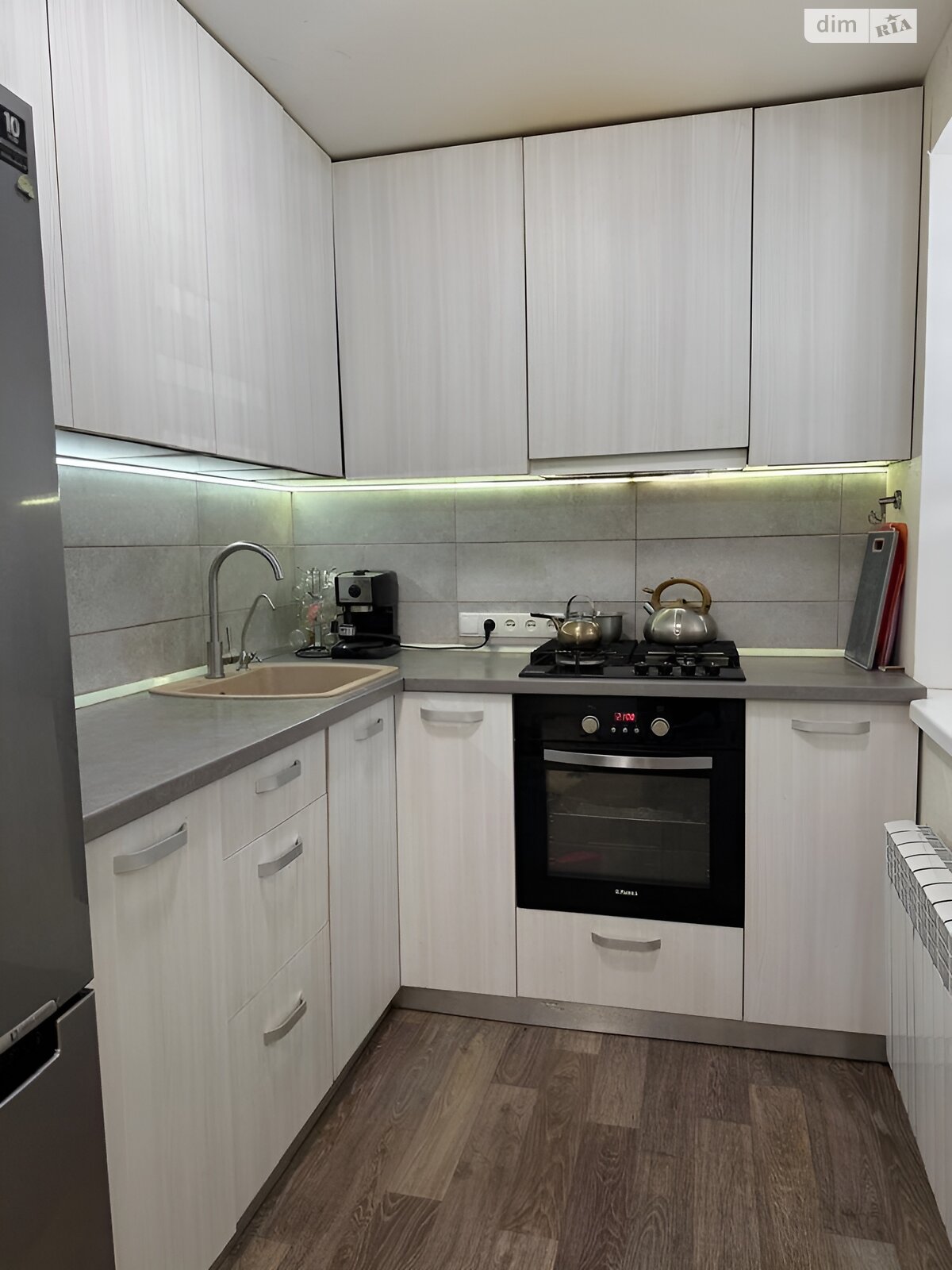 Продажа трехкомнатной квартиры в Днепре, на ул. Театральная 3А, район Рабочая фото 1 Продажа трехкомнатной квартиры в Днепре, на ул. Театральная 3А, район Рабочая фото 1