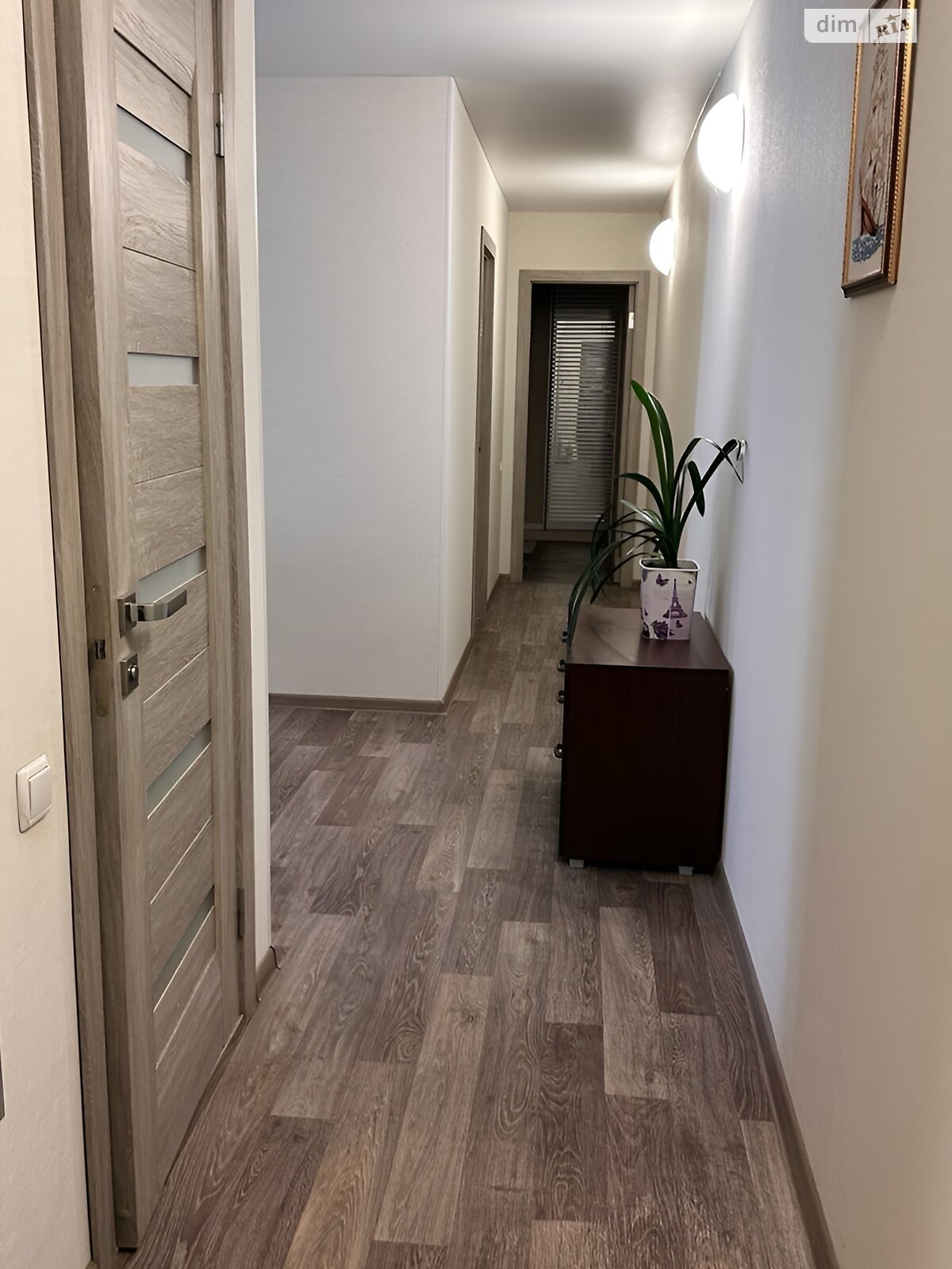 Продажа трехкомнатной квартиры в Днепре, на ул. Театральная 3А, район Рабочая фото 1 Продажа трехкомнатной квартиры в Днепре, на ул. Театральная 3А, район Рабочая фото 1