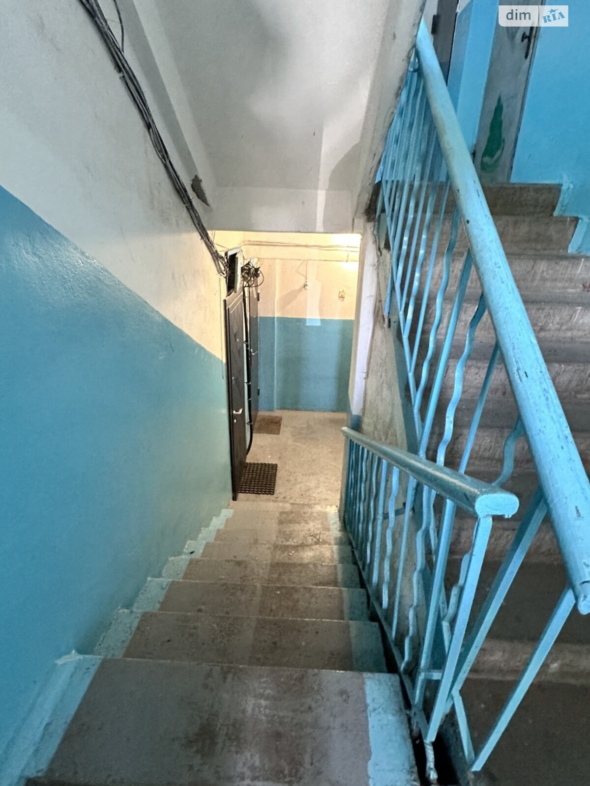 Продажа трехкомнатной квартиры в Днепре, на ул. Театральная, район Рабочая фото 1 Продажа трехкомнатной квартиры в Днепре, на ул. Театральная, район Рабочая фото 1