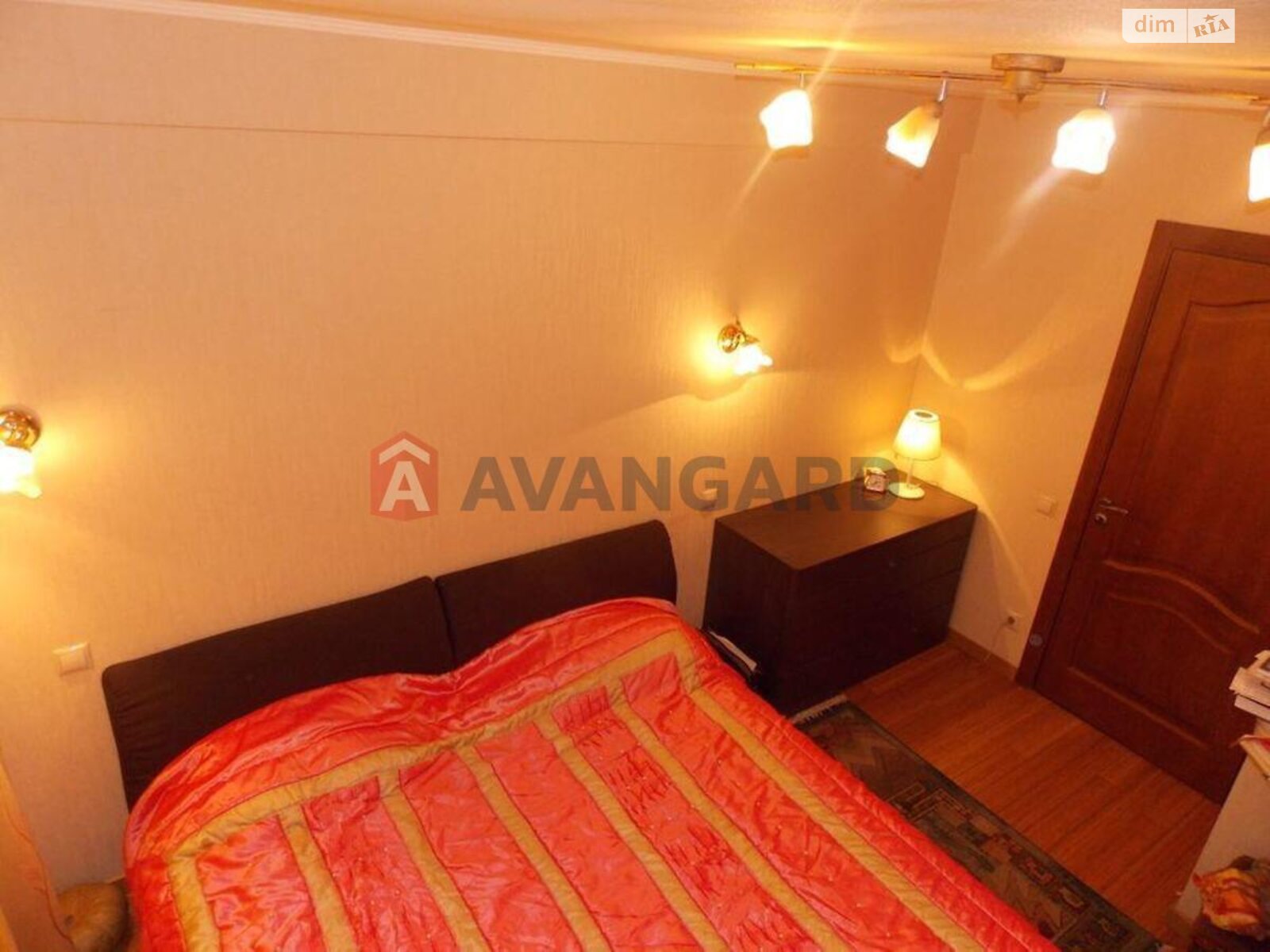 Продажа трехкомнатной квартиры в Днепре, на ул. Добробатов 16, район Самарский фото 1 Продажа трехкомнатной квартиры в Днепре, на ул. Добробатов 16, район Самарский фото 1