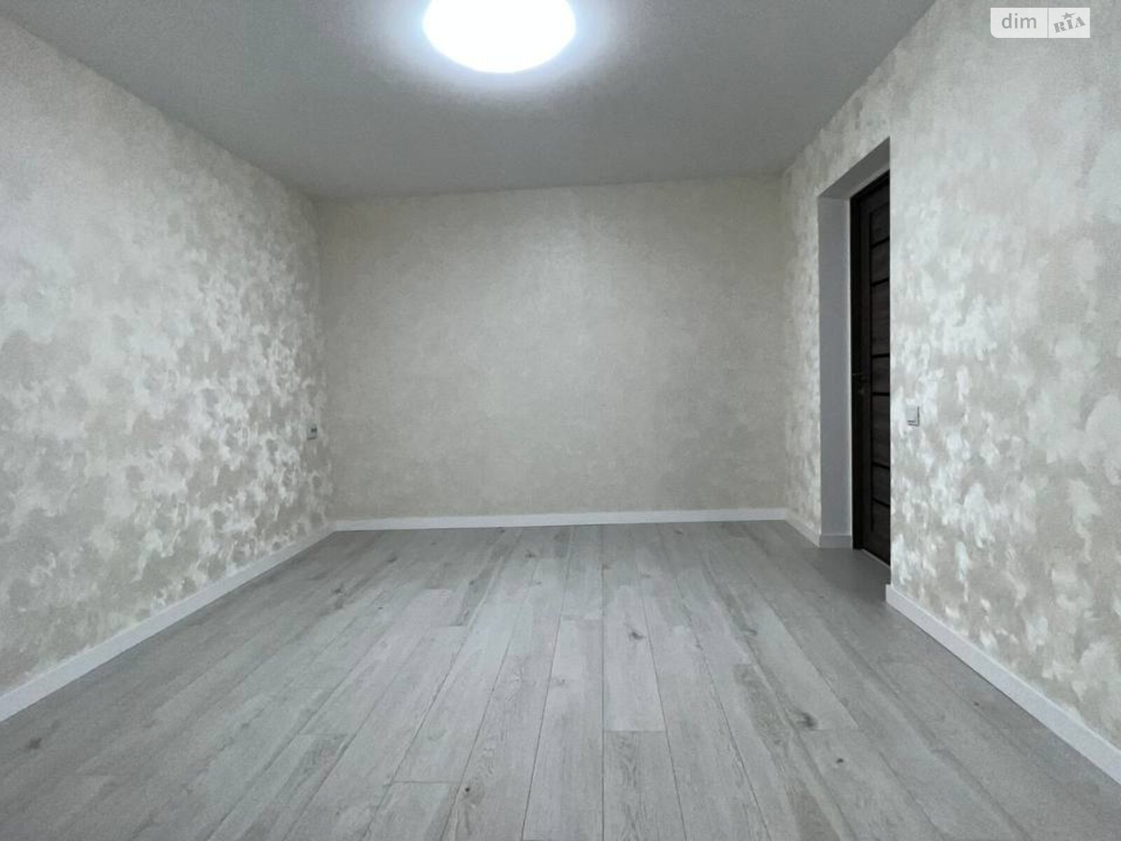 Продаж однокімнатної квартири в Дніпрі, на вул. Семафорна 13, район Північний фото 1