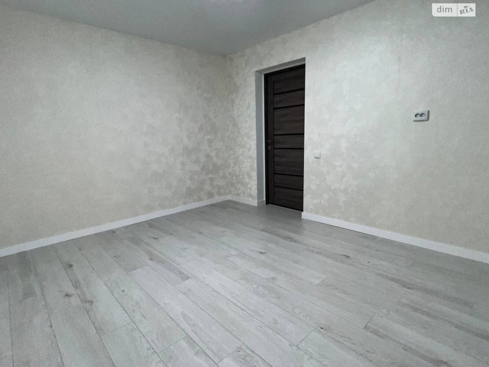 Продаж однокімнатної квартири в Дніпрі, на вул. Семафорна 13, район Північний фото 1