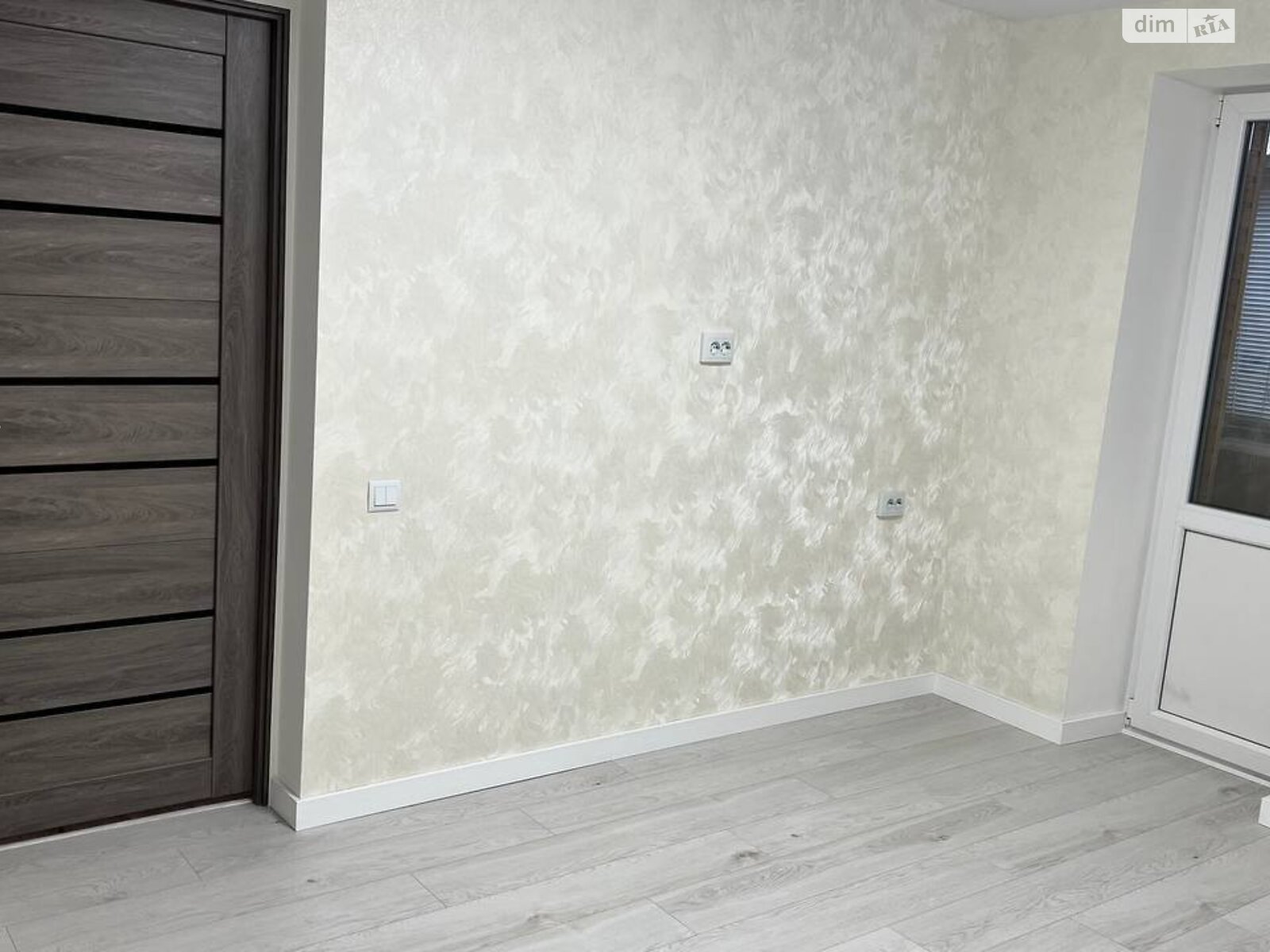 Продаж однокімнатної квартири в Дніпрі, на вул. Семафорна 13, район Північний фото 1