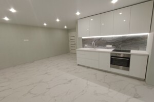 Продажа двухкомнатной квартиры в Днепре, на ул. Грушевского Михаила 85, район Шевченковский фото 2
