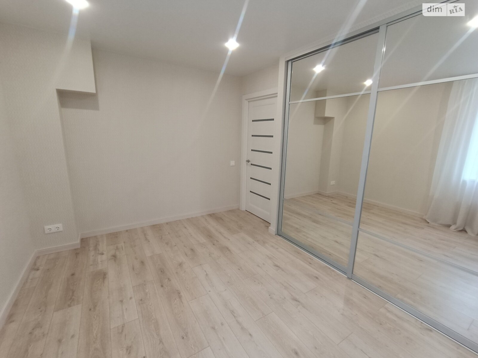 Продаж двокімнатної квартири в Дніпрі, на вул. Грушевського Михайла 85, район Шевченківський фото 1 Продаж двокімнатної квартири в Дніпрі, на вул. Грушевського Михайла 85, район Шевченківський фото 1