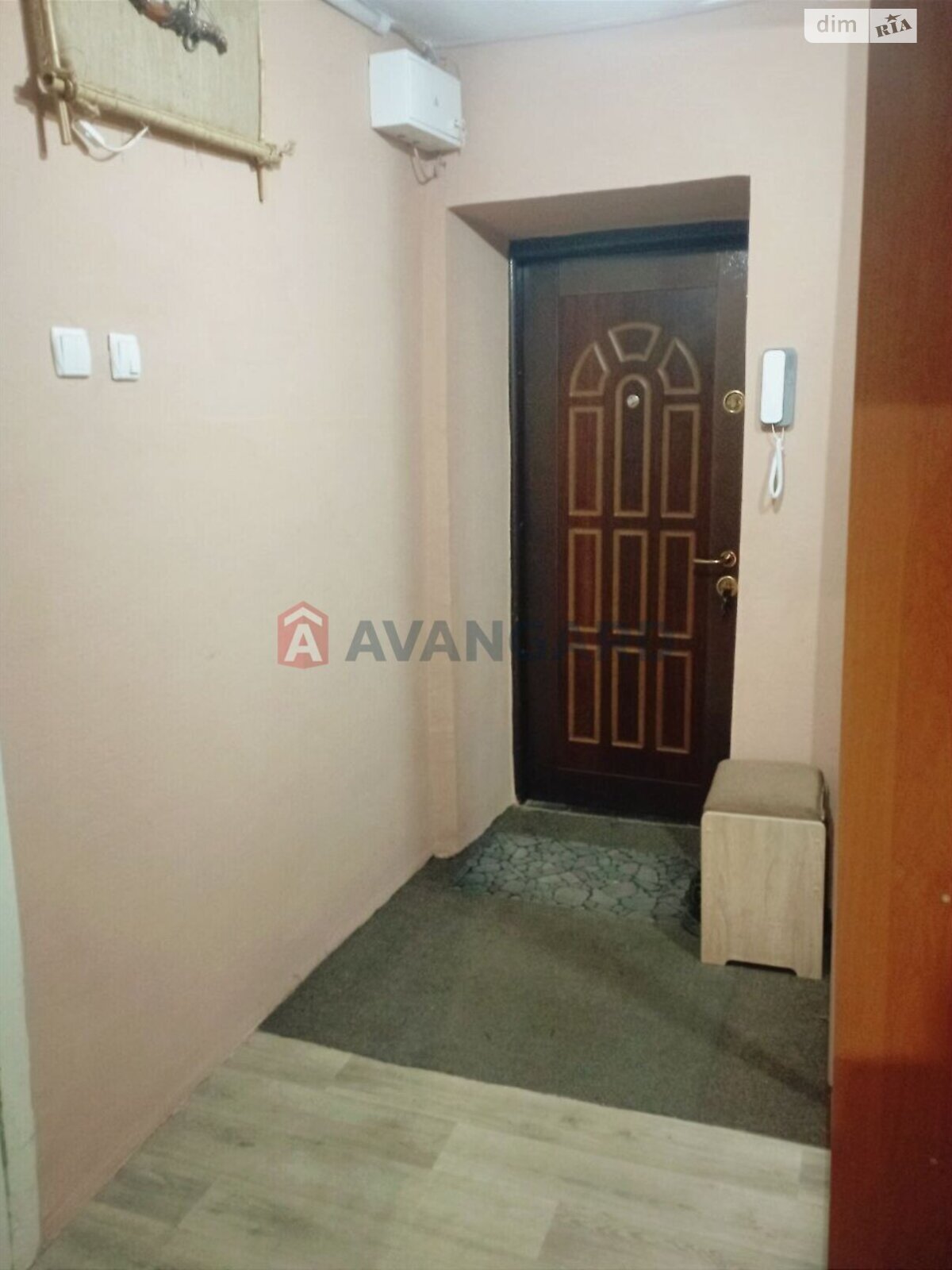 Продаж чотирикімнатної квартири в Дніпрі, на вул. Мукаша Салакунова 11, район Шевченківський фото 1 Продаж чотирикімнатної квартири в Дніпрі, на вул. Мукаша Салакунова 11, район Шевченківський фото 1