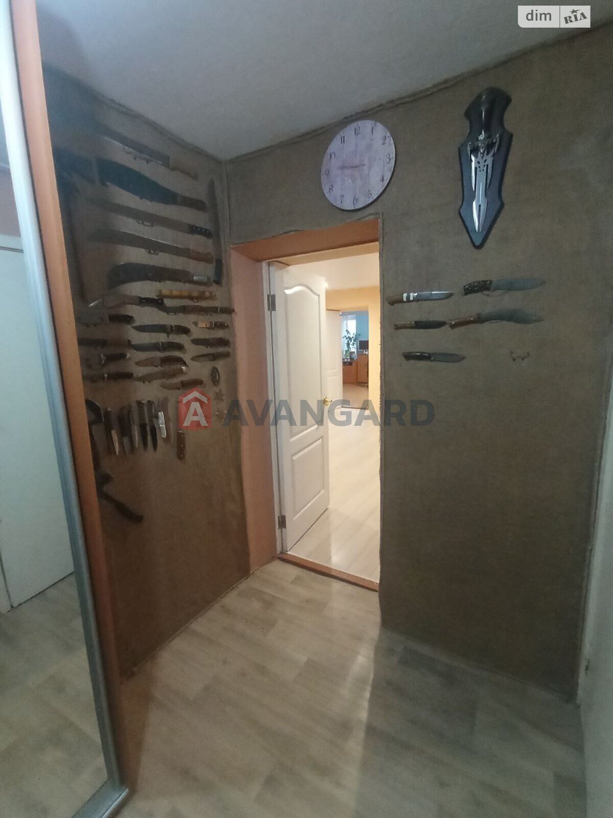 Продаж чотирикімнатної квартири в Дніпрі, на вул. Мукаша Салакунова 11, район Шевченківський фото 1 Продаж чотирикімнатної квартири в Дніпрі, на вул. Мукаша Салакунова 11, район Шевченківський фото 1