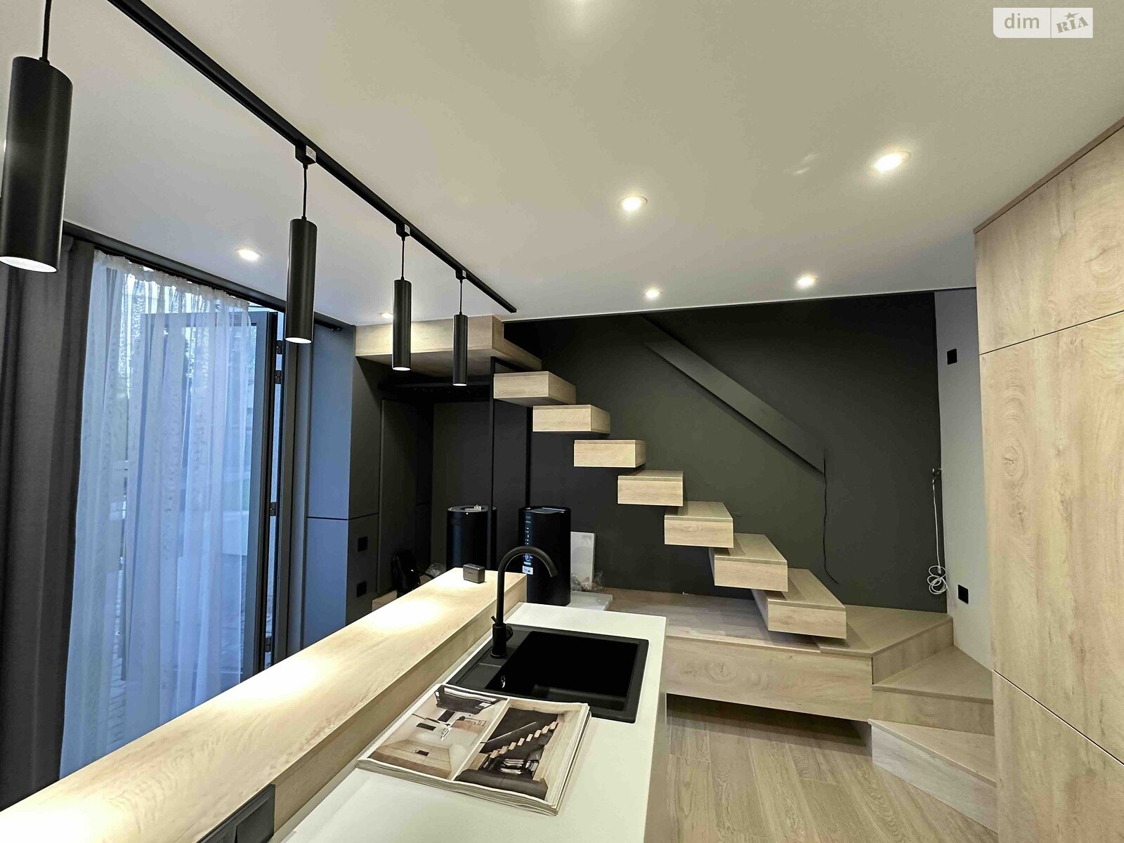 Продаж однокімнатної квартири в Дніпрі, на просп. Науки, район Шевченківський фото 1 Продаж однокімнатної квартири в Дніпрі, на просп. Науки, район Шевченківський фото 1