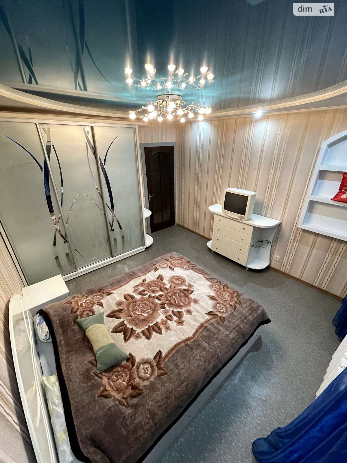 Продаж трикімнатної квартири в Дніпрі, на мас. Тополя-3 77А/1, район Шевченківський фото 1 Продаж трикімнатної квартири в Дніпрі, на мас. Тополя-3 77А/1, район Шевченківський фото 1