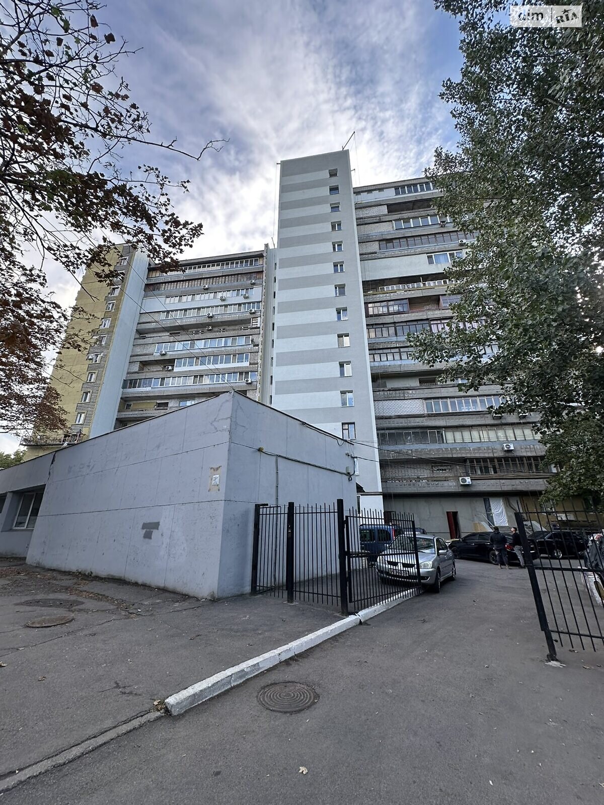 Продажа четырехкомнатной квартиры в Днепре, на ул. Владимира Великого князя, район Шевченковский фото 1 Продажа четырехкомнатной квартиры в Днепре, на ул. Владимира Великого князя, район Шевченковский фото 1