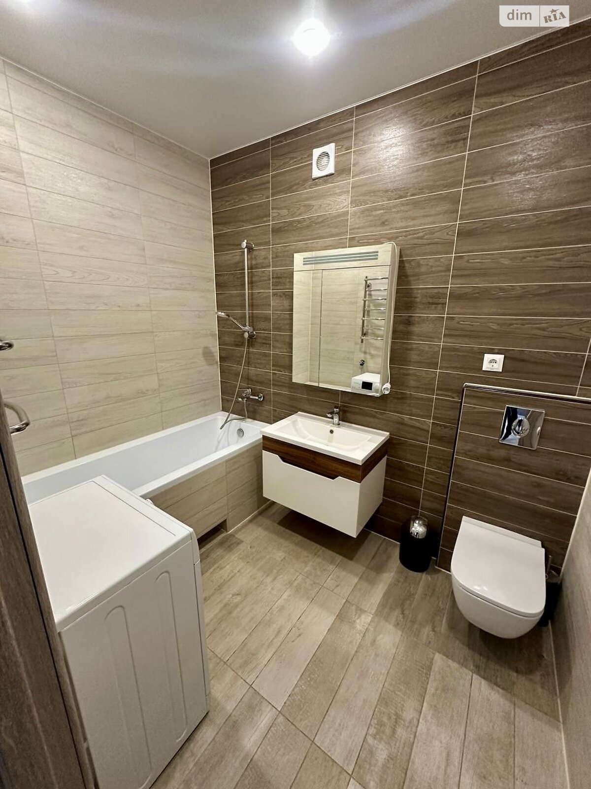 Продажа трехкомнатной квартиры в Днепре, на шоссе Запорожское 28Я, кв. 70, район Шевченковский фото 1 Продажа трехкомнатной квартиры в Днепре, на шоссе Запорожское 28Я, кв. 70, район Шевченковский фото 1