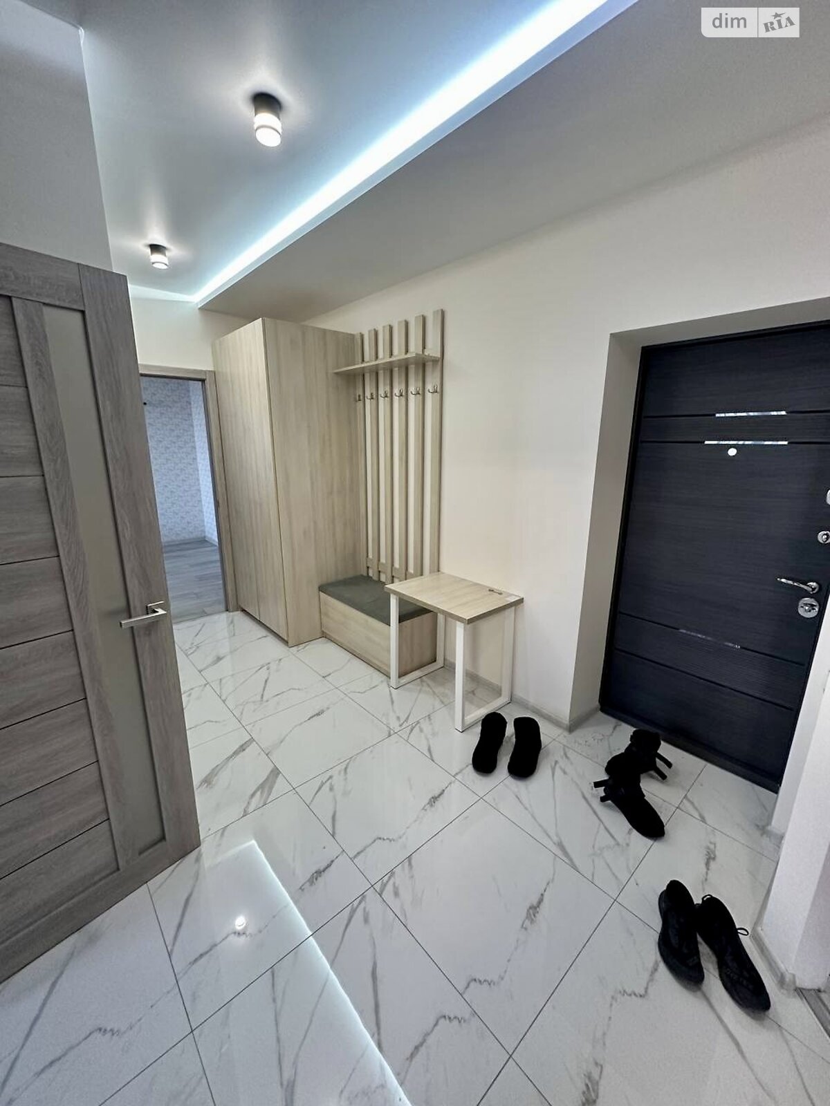 Продажа трехкомнатной квартиры в Днепре, на шоссе Запорожское 28Я, кв. 70, район Шевченковский фото 1 Продажа трехкомнатной квартиры в Днепре, на шоссе Запорожское 28Я, кв. 70, район Шевченковский фото 1