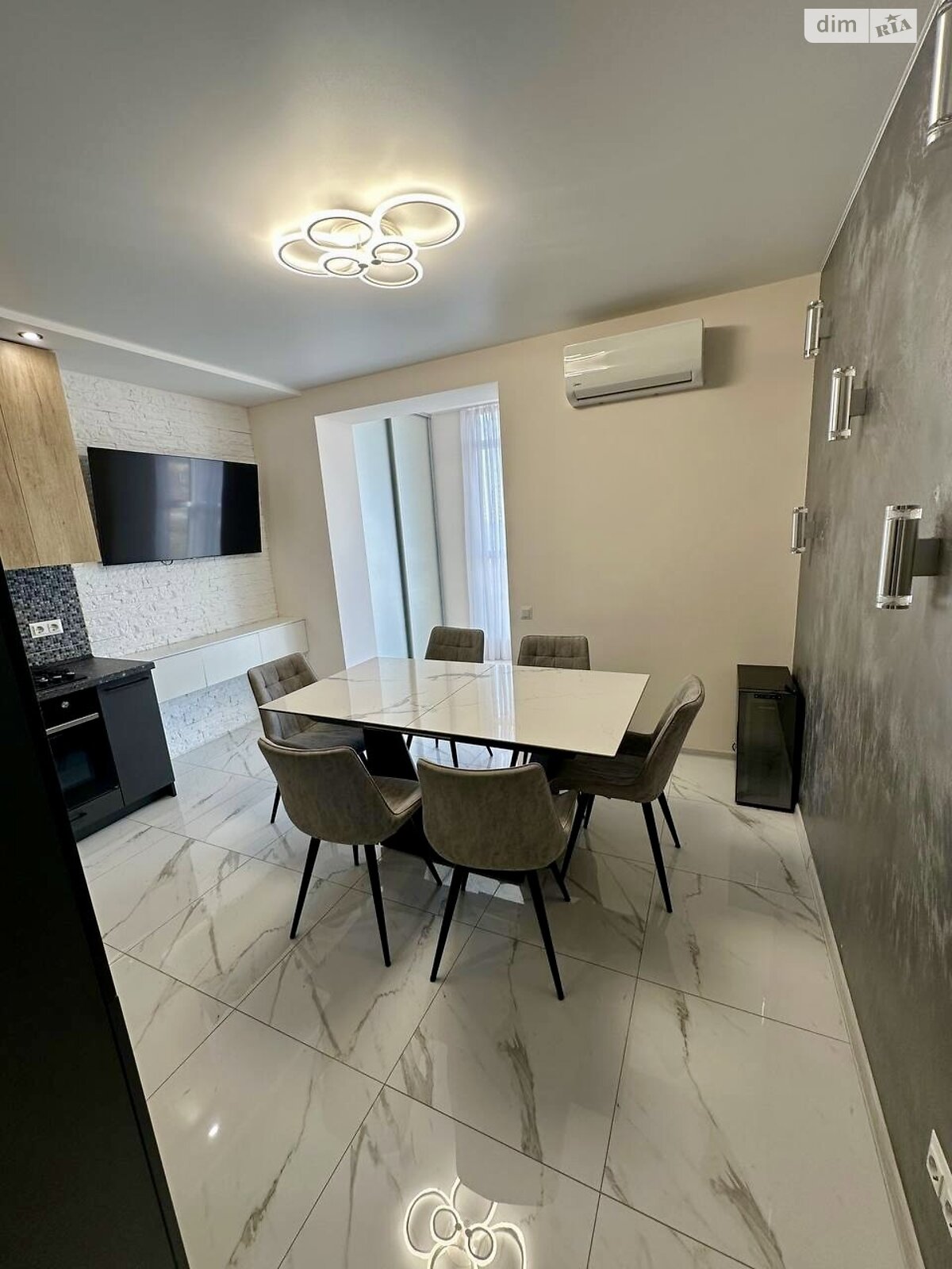 Продажа трехкомнатной квартиры в Днепре, на шоссе Запорожское 28Я, кв. 70, район Шевченковский фото 1 Продажа трехкомнатной квартиры в Днепре, на шоссе Запорожское 28Я, кв. 70, район Шевченковский фото 1
