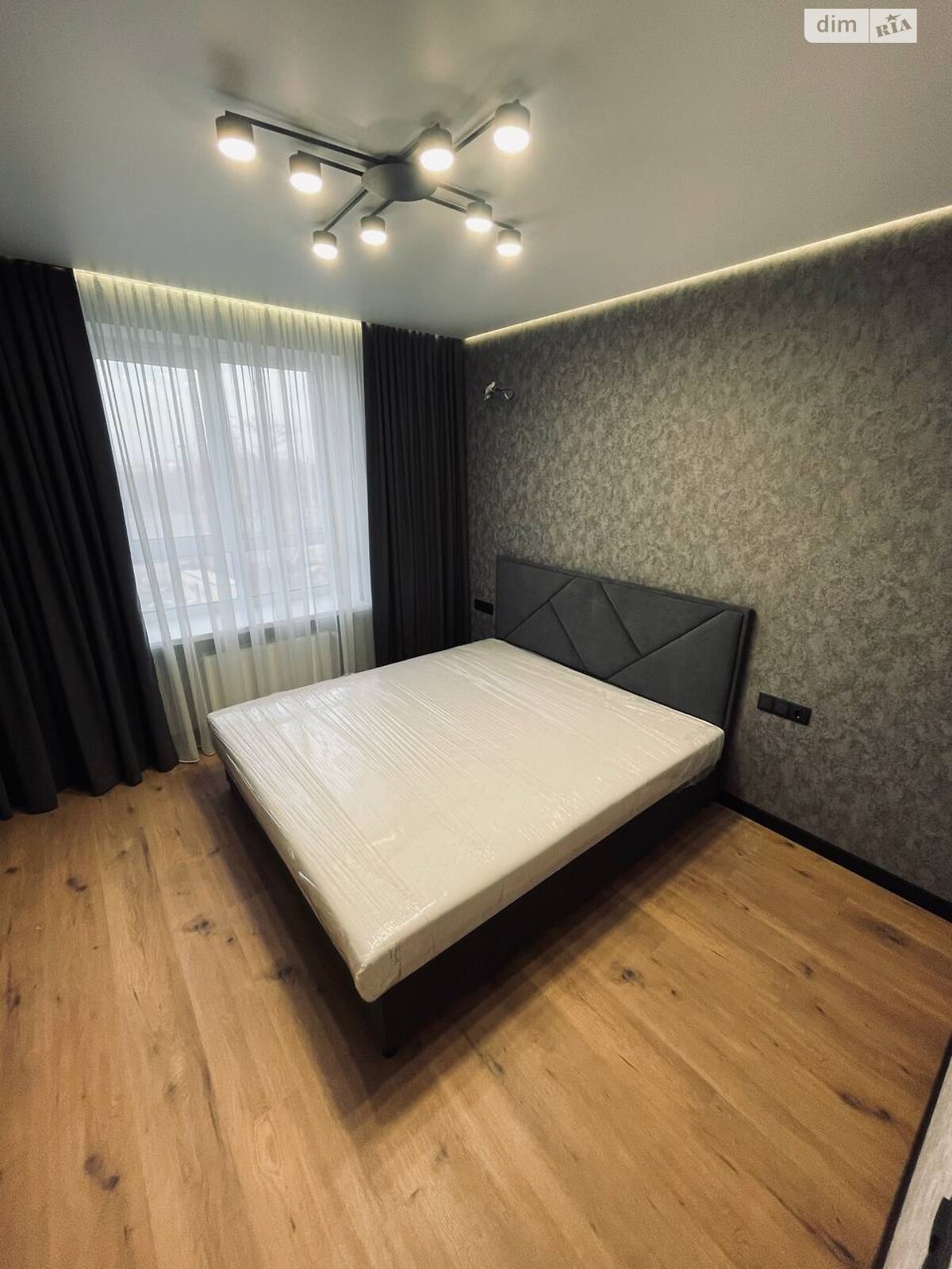 Продажа трехкомнатной квартиры в Днепре, на шоссе Запорожское 32, район Шевченковский фото 1 Продажа трехкомнатной квартиры в Днепре, на шоссе Запорожское 32, район Шевченковский фото 1