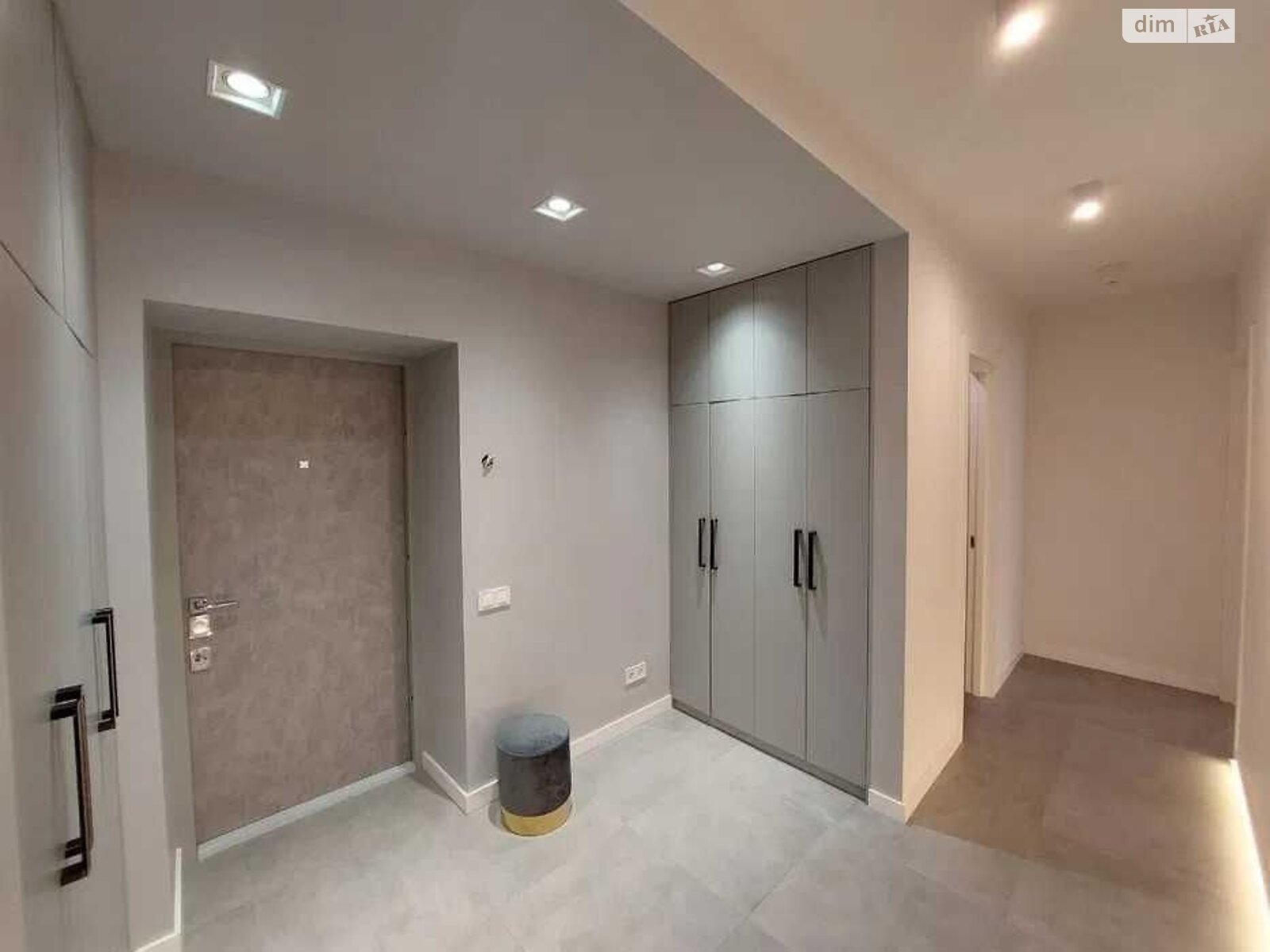 Продажа трехкомнатной квартиры в Днепре, на шоссе Запорожское 28Ш, район Шевченковский фото 1 Продажа трехкомнатной квартиры в Днепре, на шоссе Запорожское 28Ш, район Шевченковский фото 1