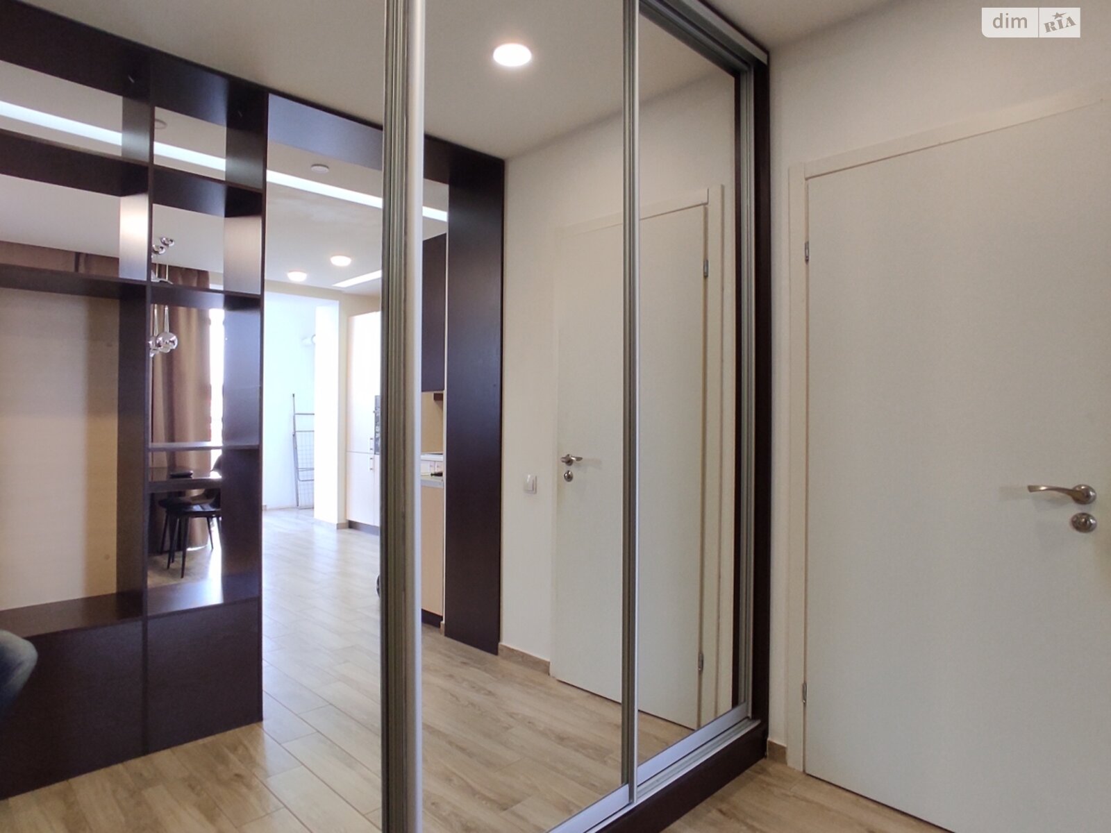 Продажа двухкомнатной квартиры в Днепре, на шоссе Запорожское 28Ц, район Шевченковский фото 1 Продажа двухкомнатной квартиры в Днепре, на шоссе Запорожское 28Ц, район Шевченковский фото 1