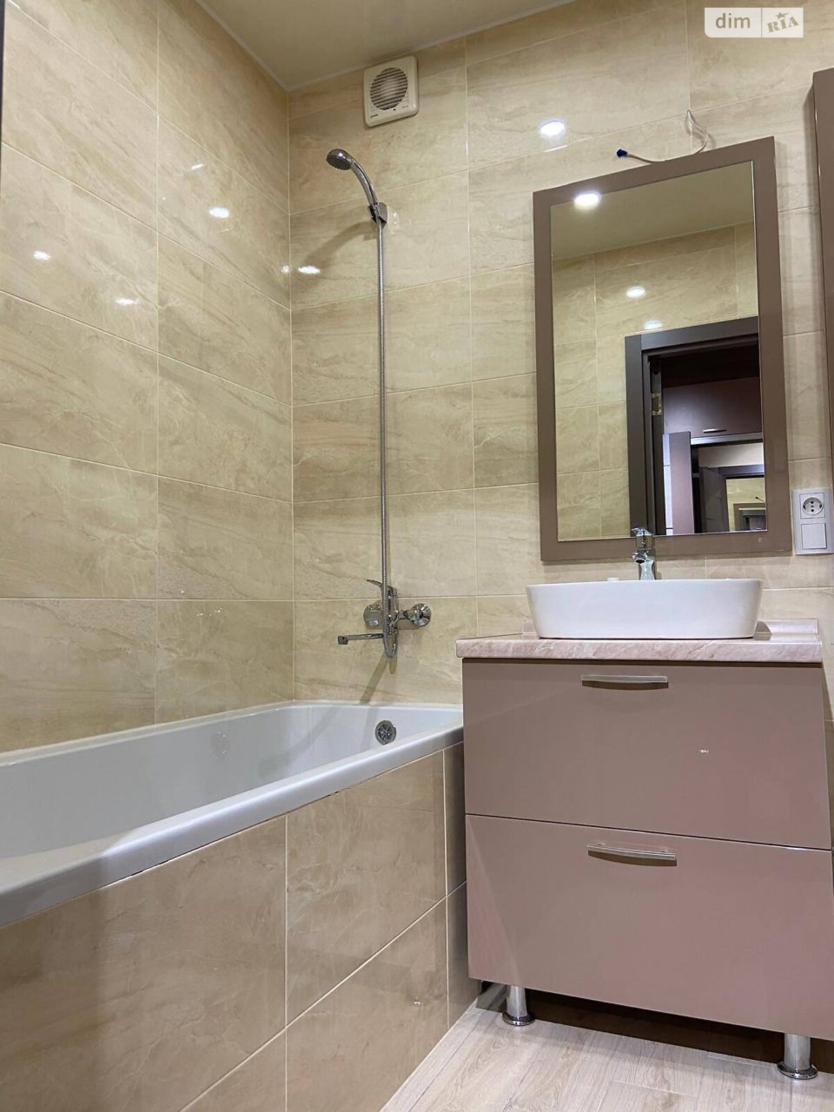 Продажа однокомнатной квартиры в Днепре, на шоссе Запорожское 30Ц, район Шевченковский фото 1 Продажа однокомнатной квартиры в Днепре, на шоссе Запорожское 30Ц, район Шевченковский фото 1