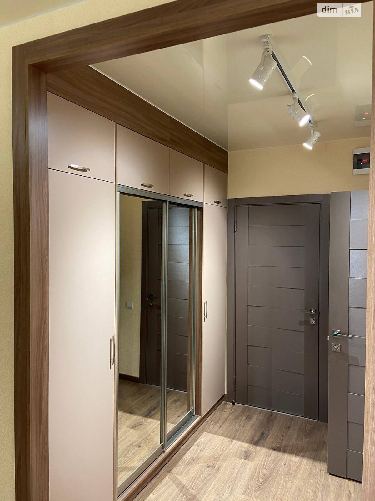 Продажа однокомнатной квартиры в Днепре, на шоссе Запорожское 30Ц, район Шевченковский фото 1 Продажа однокомнатной квартиры в Днепре, на шоссе Запорожское 30Ц, район Шевченковский фото 1