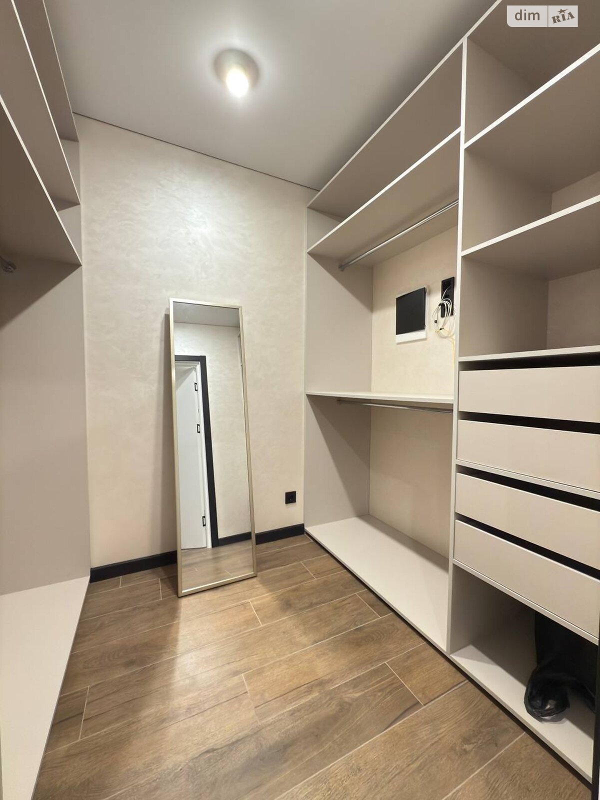 Продажа однокомнатной квартиры в Днепре, на шоссе Запорожское, район Шевченковский фото 1 Продажа однокомнатной квартиры в Днепре, на шоссе Запорожское, район Шевченковский фото 1