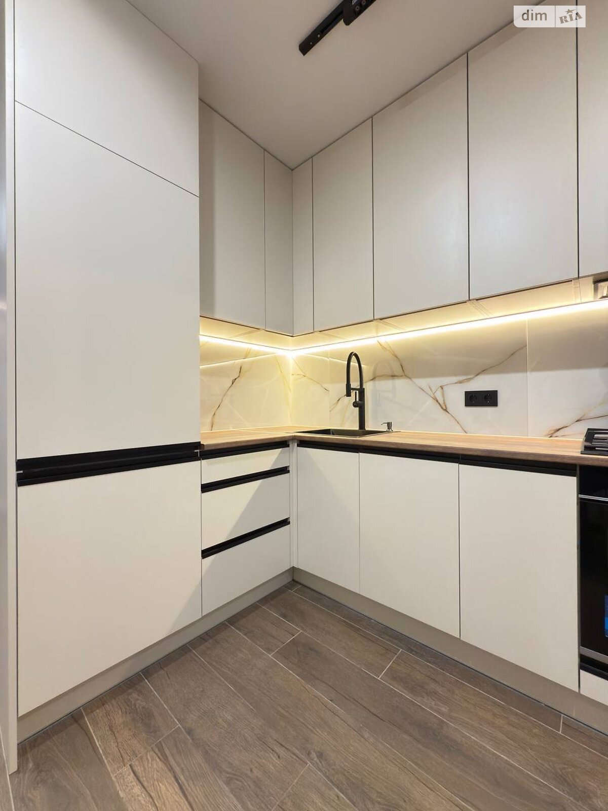 Продажа однокомнатной квартиры в Днепре, на шоссе Запорожское, район Шевченковский фото 1 Продажа однокомнатной квартиры в Днепре, на шоссе Запорожское, район Шевченковский фото 1