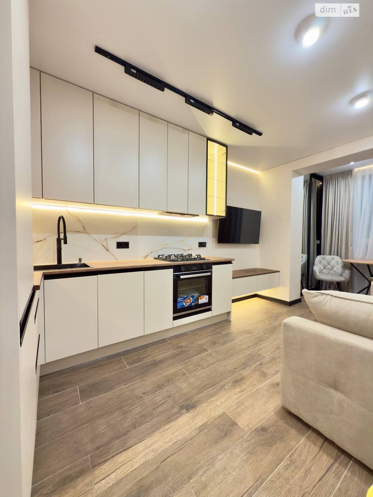 Продажа однокомнатной квартиры в Днепре, на шоссе Запорожское, район Шевченковский фото 1 Продажа однокомнатной квартиры в Днепре, на шоссе Запорожское, район Шевченковский фото 1