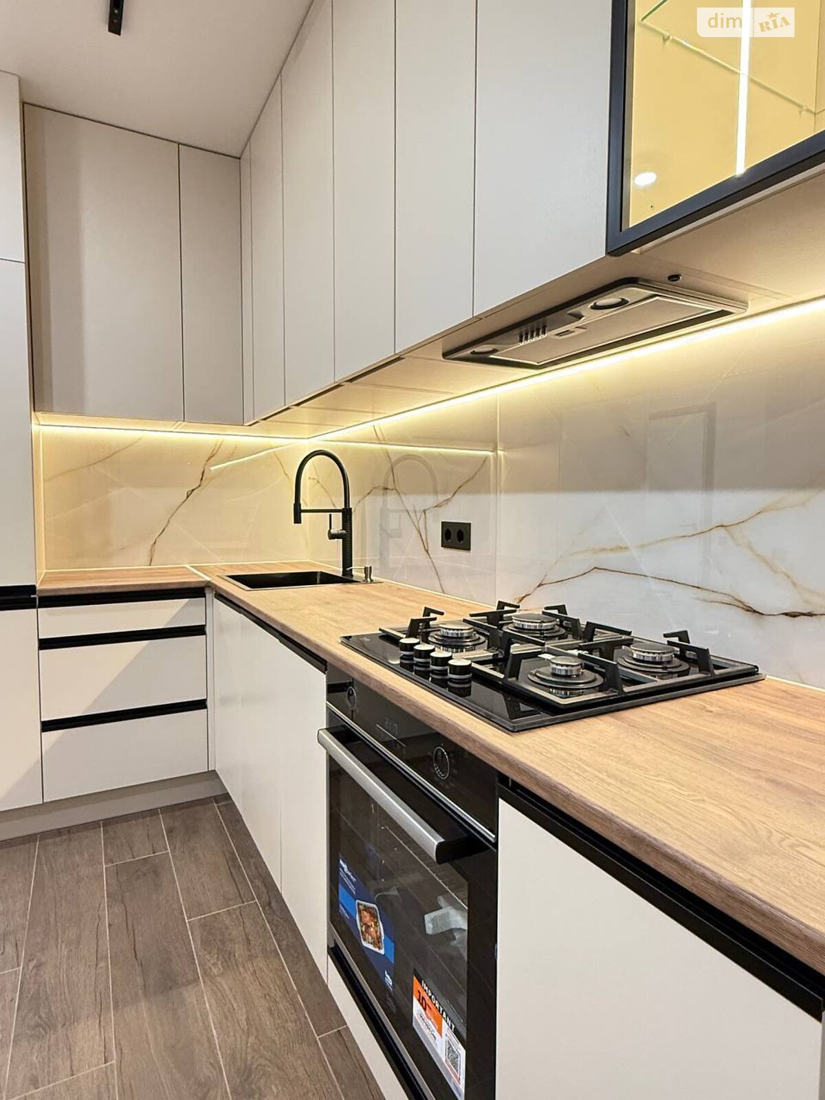 Продажа однокомнатной квартиры в Днепре, на шоссе Запорожское, район Шевченковский фото 1 Продажа однокомнатной квартиры в Днепре, на шоссе Запорожское, район Шевченковский фото 1