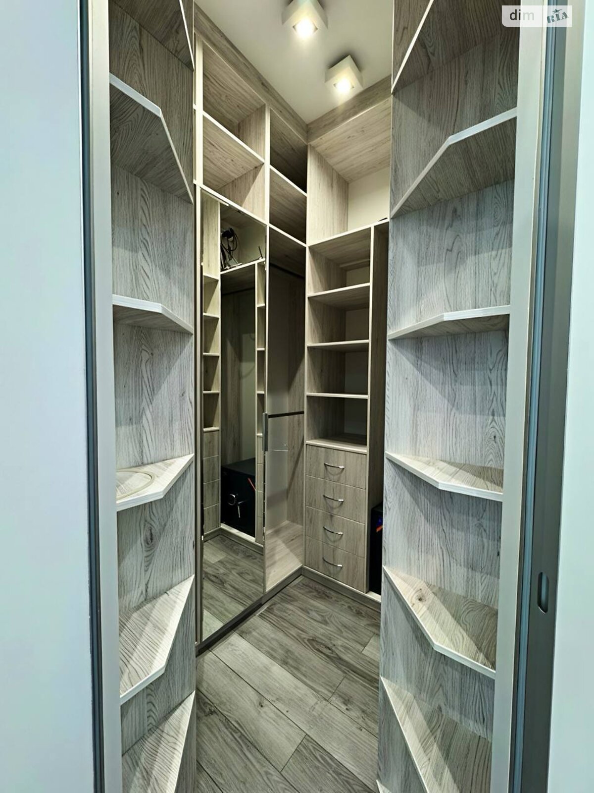 Продажа однокомнатной квартиры в Днепре, на бул. Звездный 1М, район Шевченковский фото 1 Продажа однокомнатной квартиры в Днепре, на бул. Звездный 1М, район Шевченковский фото 1