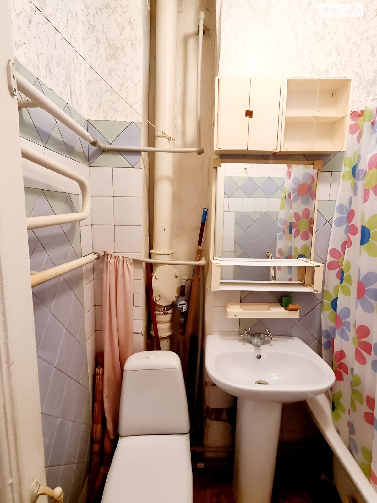 Продажа однокомнатной квартиры в Днепре, на ул. Криворожская 46, район Шляхивка фото 1 Продажа однокомнатной квартиры в Днепре, на ул. Криворожская 46, район Шляхивка фото 1