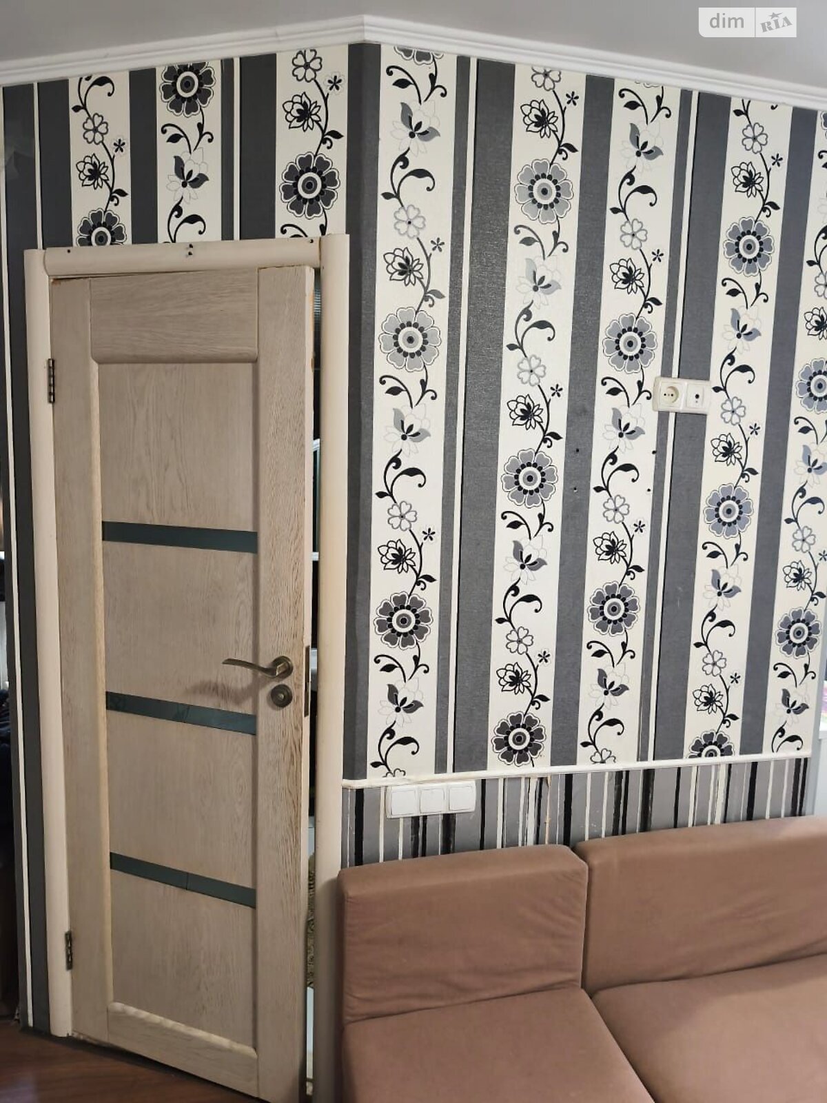 Продажа однокомнатной квартиры в Днепре, на просп. Поля Александра 117, район Славутич фото 1 Продажа однокомнатной квартиры в Днепре, на просп. Поля Александра 117, район Славутич фото 1