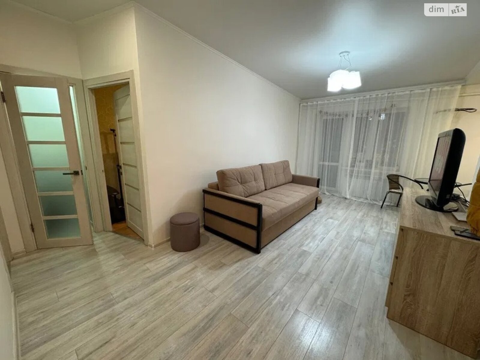 Продажа трехкомнатной квартиры в Днепре, на просп. Поля Александра 96, район Славутич фото 1