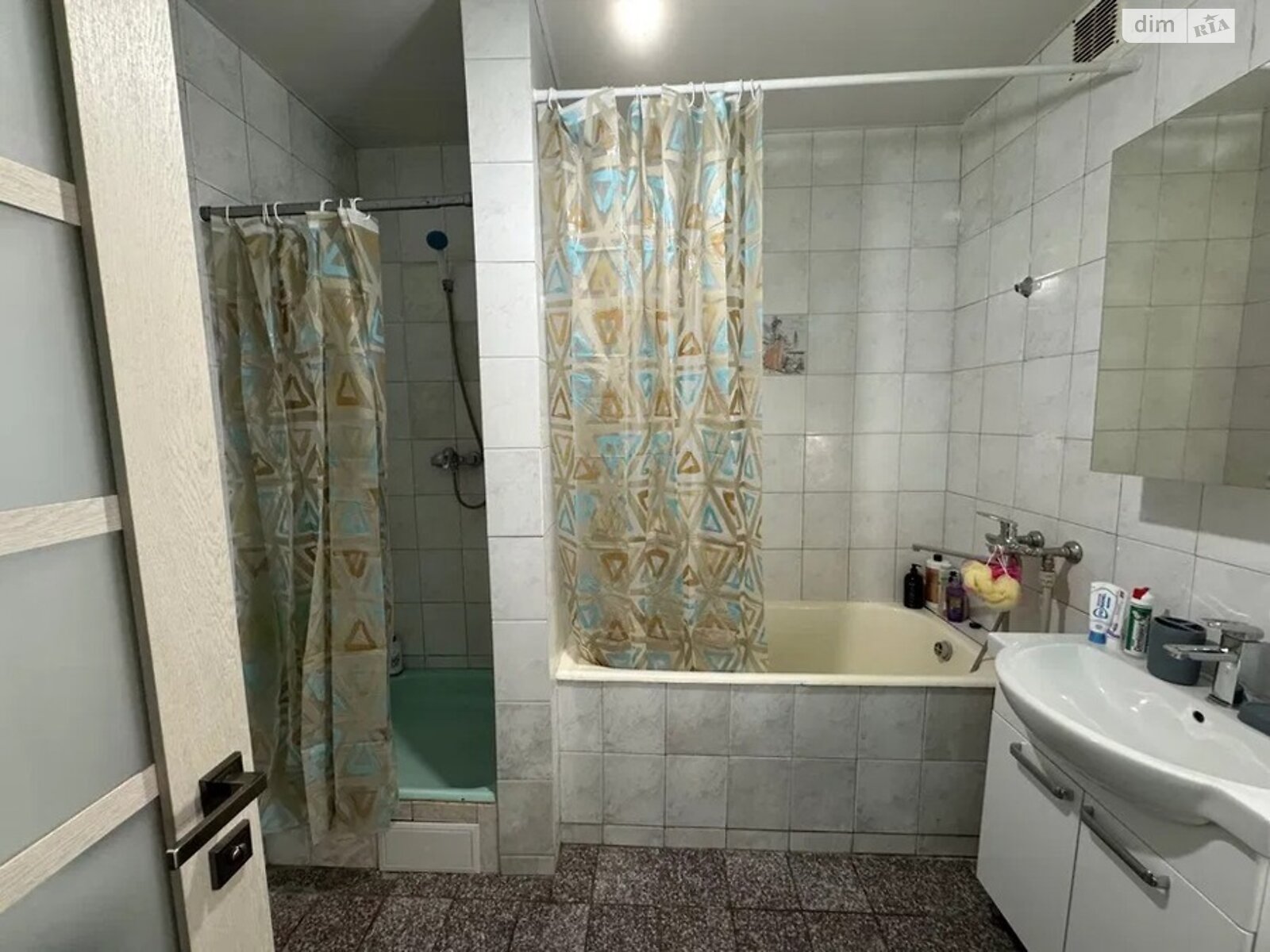 Продажа трехкомнатной квартиры в Днепре, на просп. Поля Александра 96, район Славутич фото 1