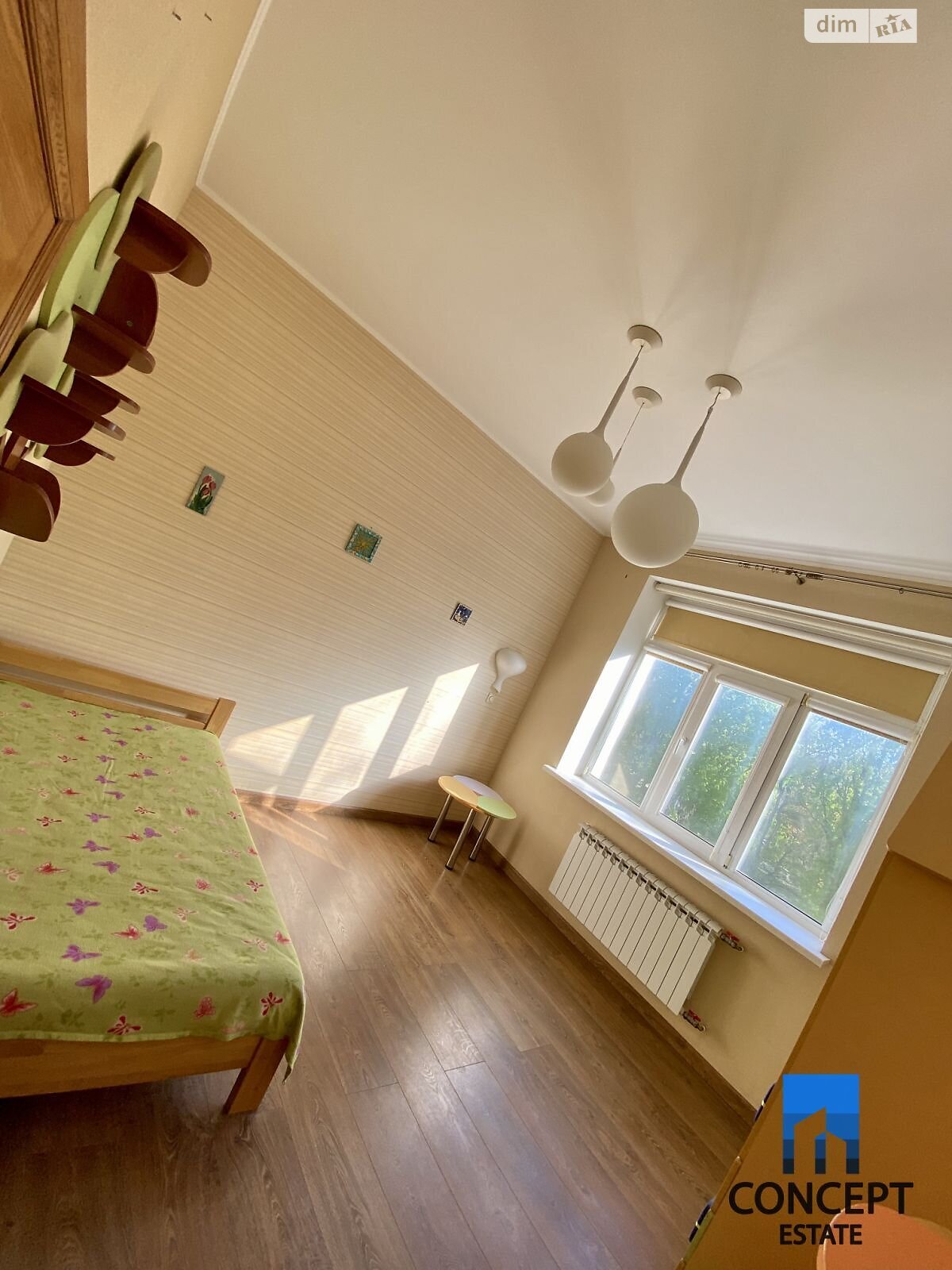 Продаж чотирикімнатної квартири в Дніпрі, на пл. Соборна 7, фото 1 Продаж чотирикімнатної квартири в Дніпрі, на пл. Соборна 7, фото 1