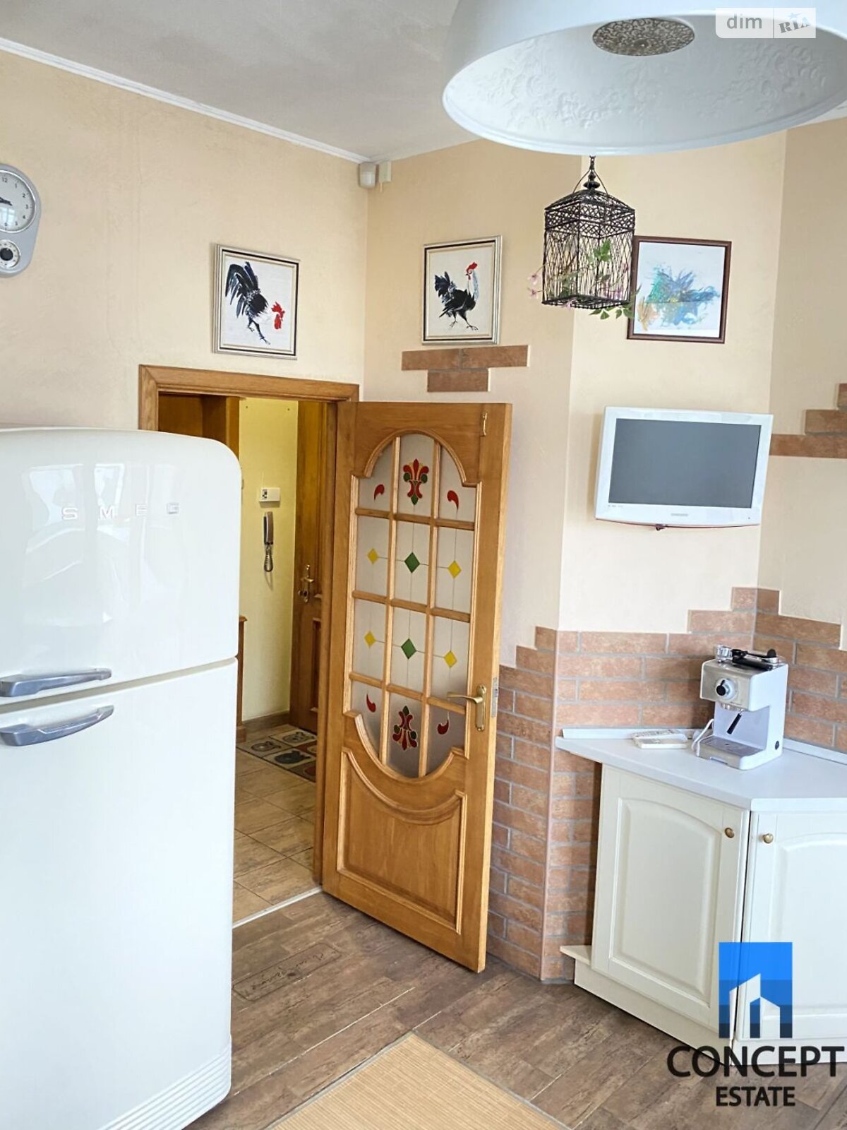Продаж чотирикімнатної квартири в Дніпрі, на пл. Соборна 7, фото 1 Продаж чотирикімнатної квартири в Дніпрі, на пл. Соборна 7, фото 1
