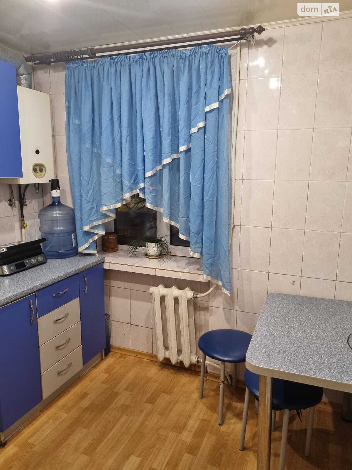 Продаж двокімнатної квартири в Дніпрі, на просп. Поля Олександра 92, район Центральний фото 1