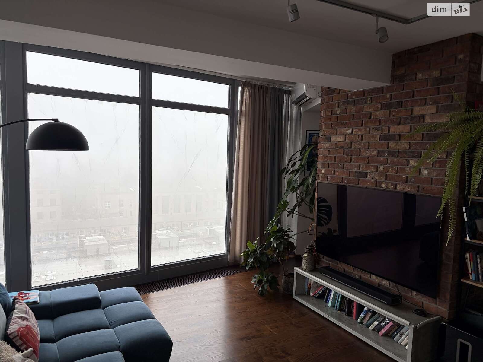 Продажа трехкомнатной квартиры в Днепре, на ул. Архитектора Олега Петрова 15, район Соборный фото 1