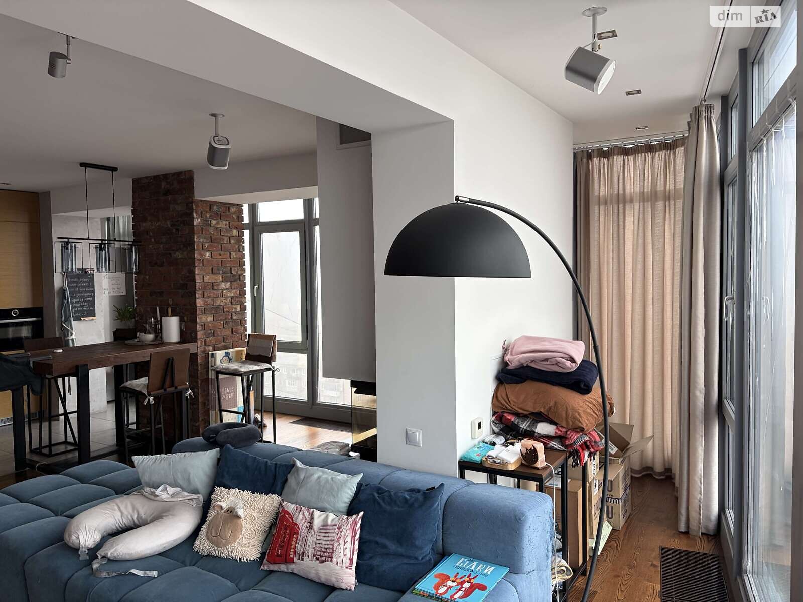 Продажа трехкомнатной квартиры в Днепре, на ул. Архитектора Олега Петрова 15, район Соборный фото 1