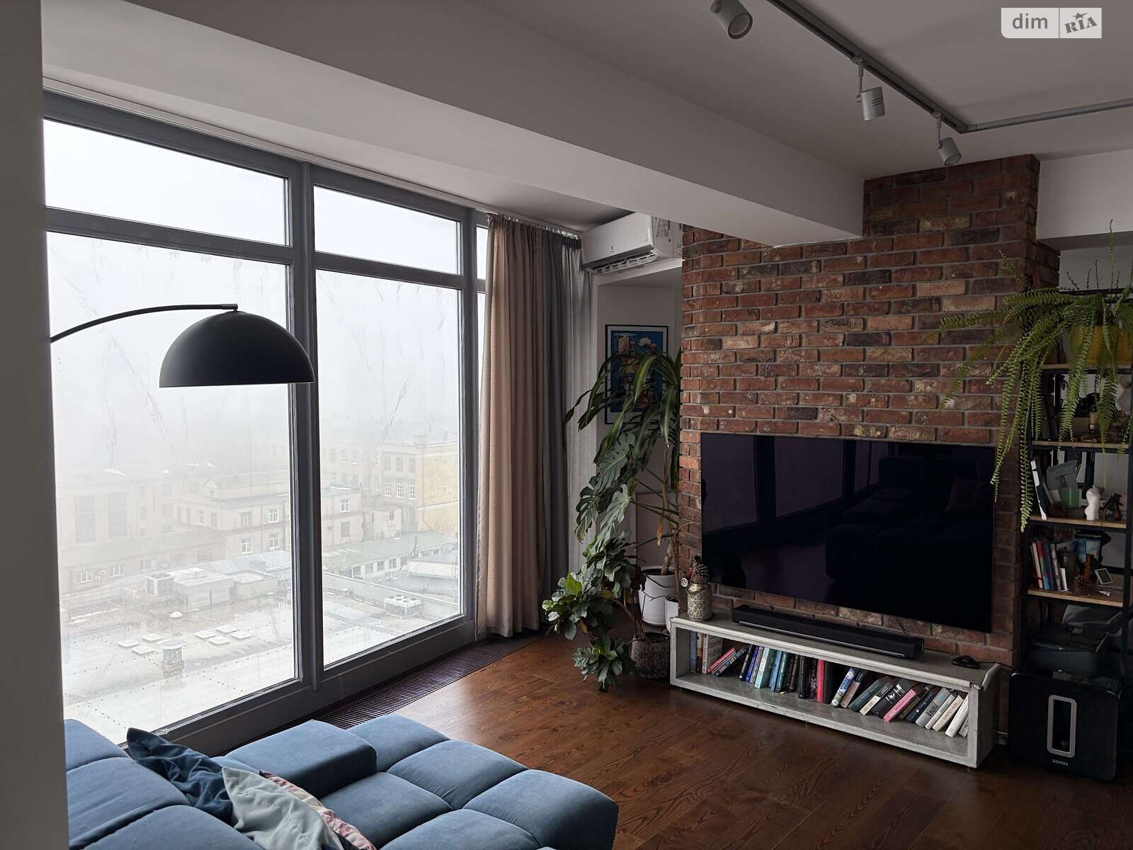 Продажа трехкомнатной квартиры в Днепре, на ул. Архитектора Олега Петрова 15, район Соборный фото 1