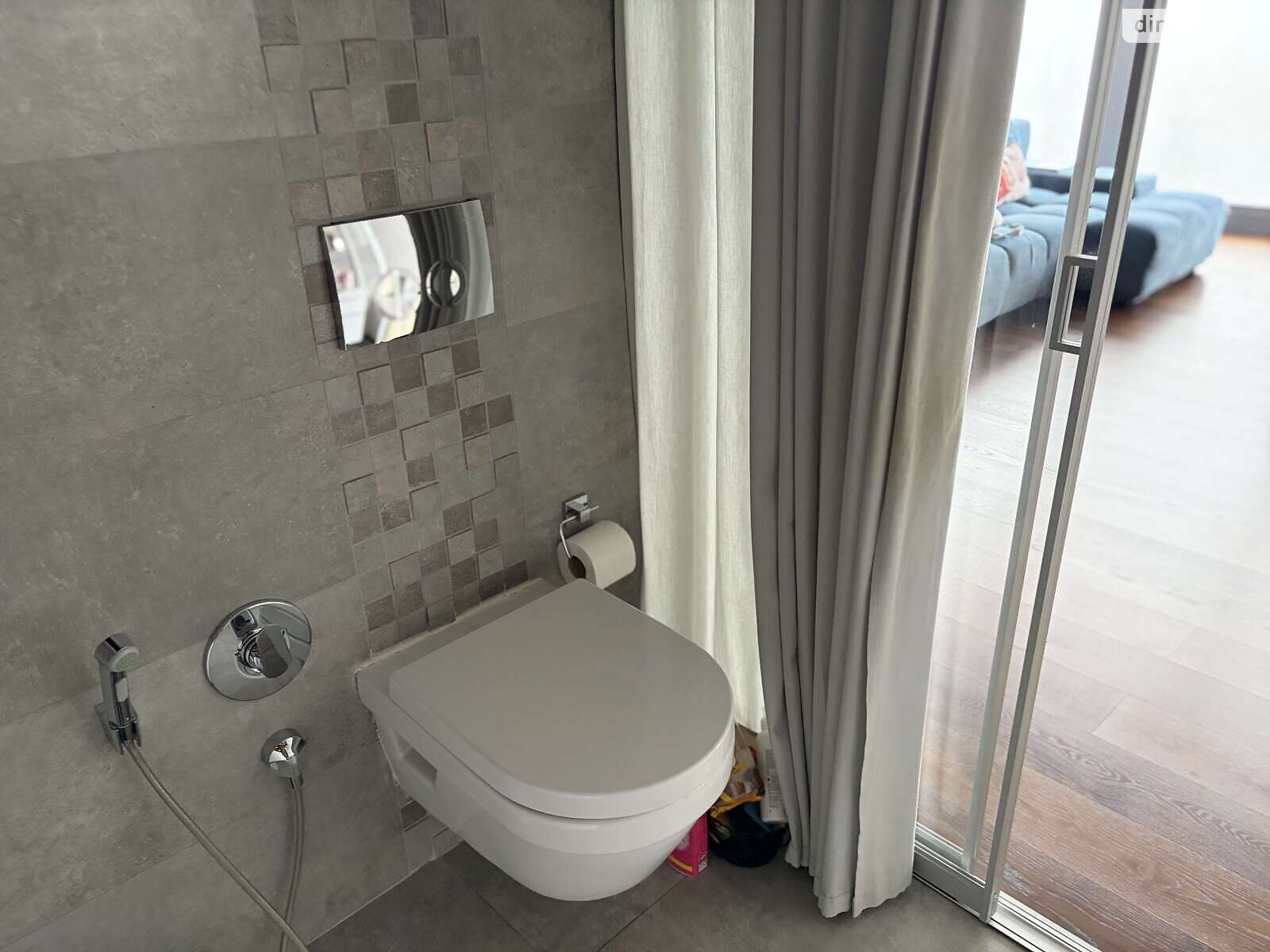 Продажа трехкомнатной квартиры в Днепре, на ул. Архитектора Олега Петрова 15, район Соборный фото 1