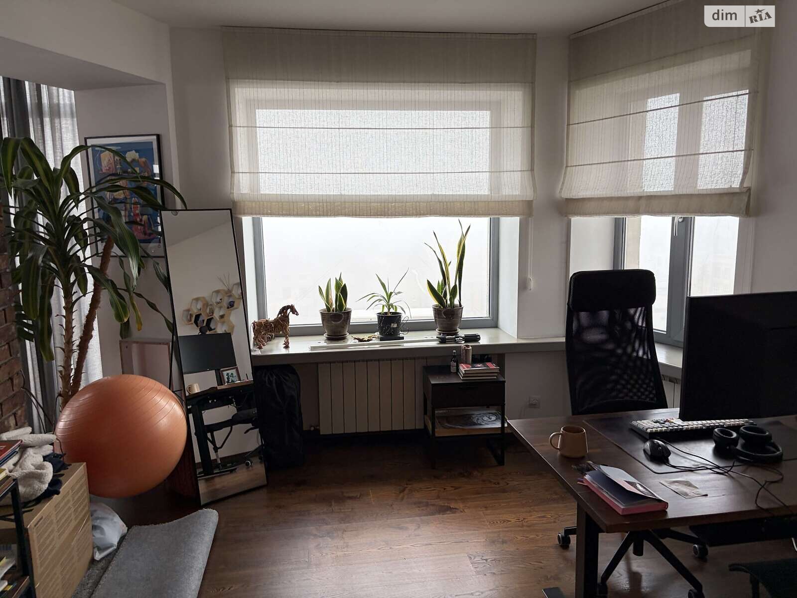 Продажа трехкомнатной квартиры в Днепре, на ул. Архитектора Олега Петрова 15, район Соборный фото 1