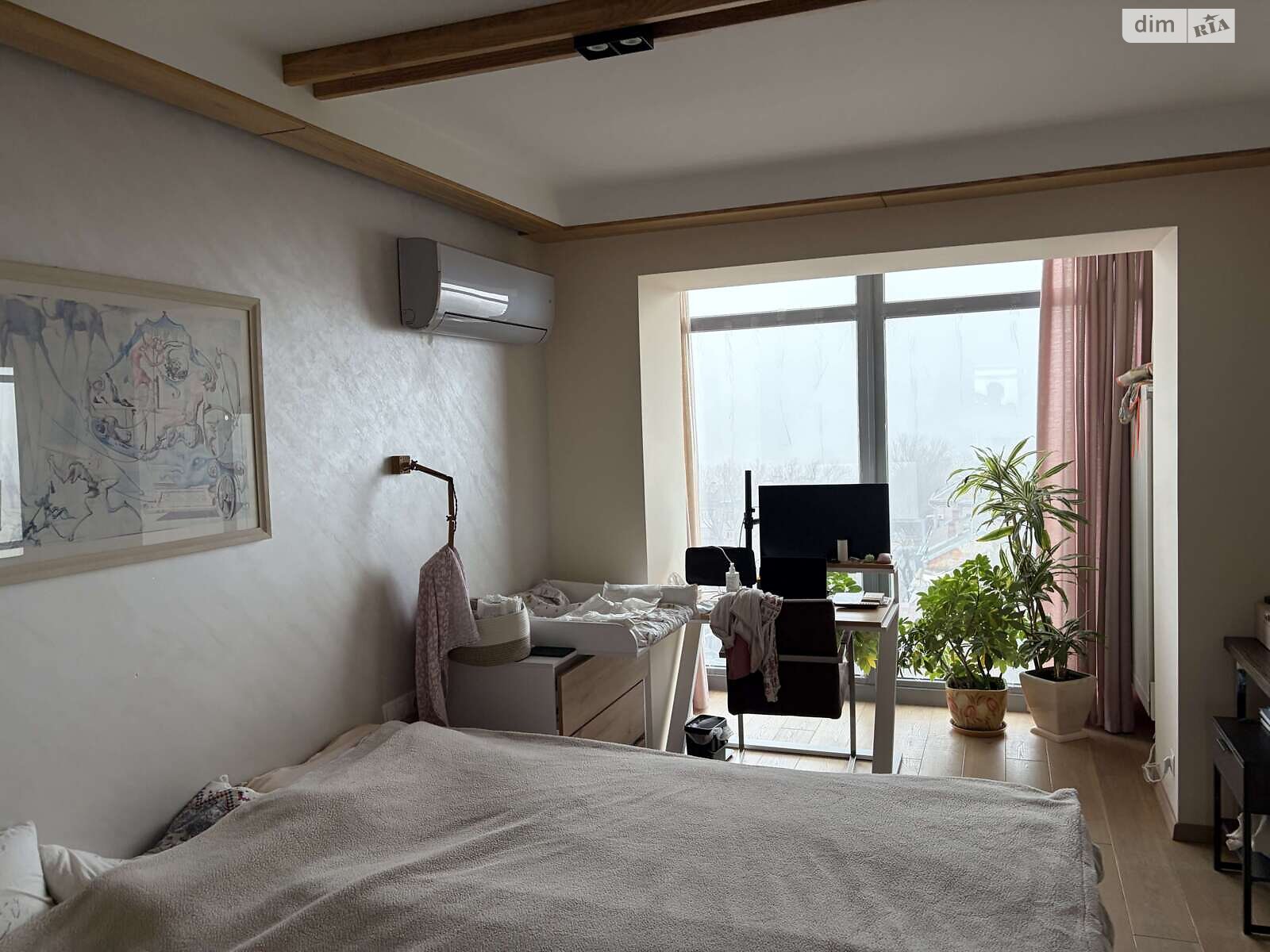 Продажа трехкомнатной квартиры в Днепре, на ул. Архитектора Олега Петрова 15, район Соборный фото 1