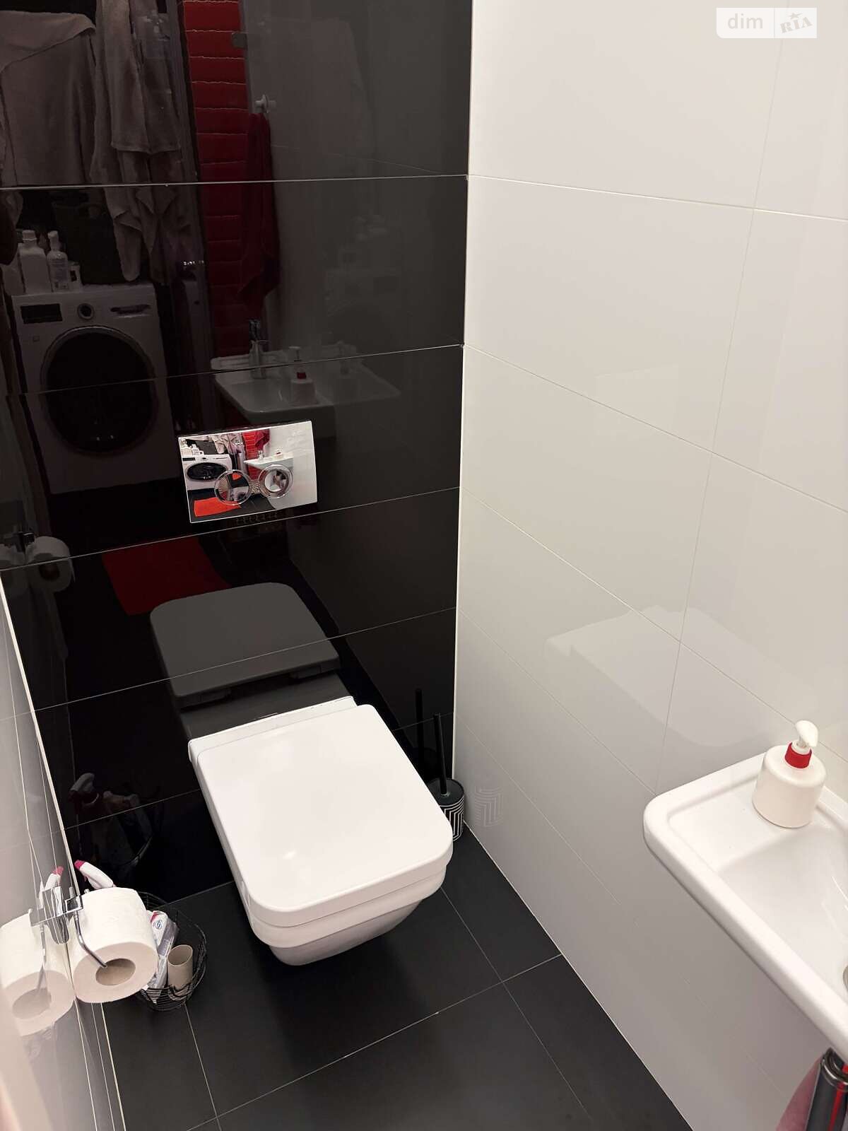 Продажа трехкомнатной квартиры в Днепре, на ул. Архитектора Олега Петрова 15, район Соборный фото 1