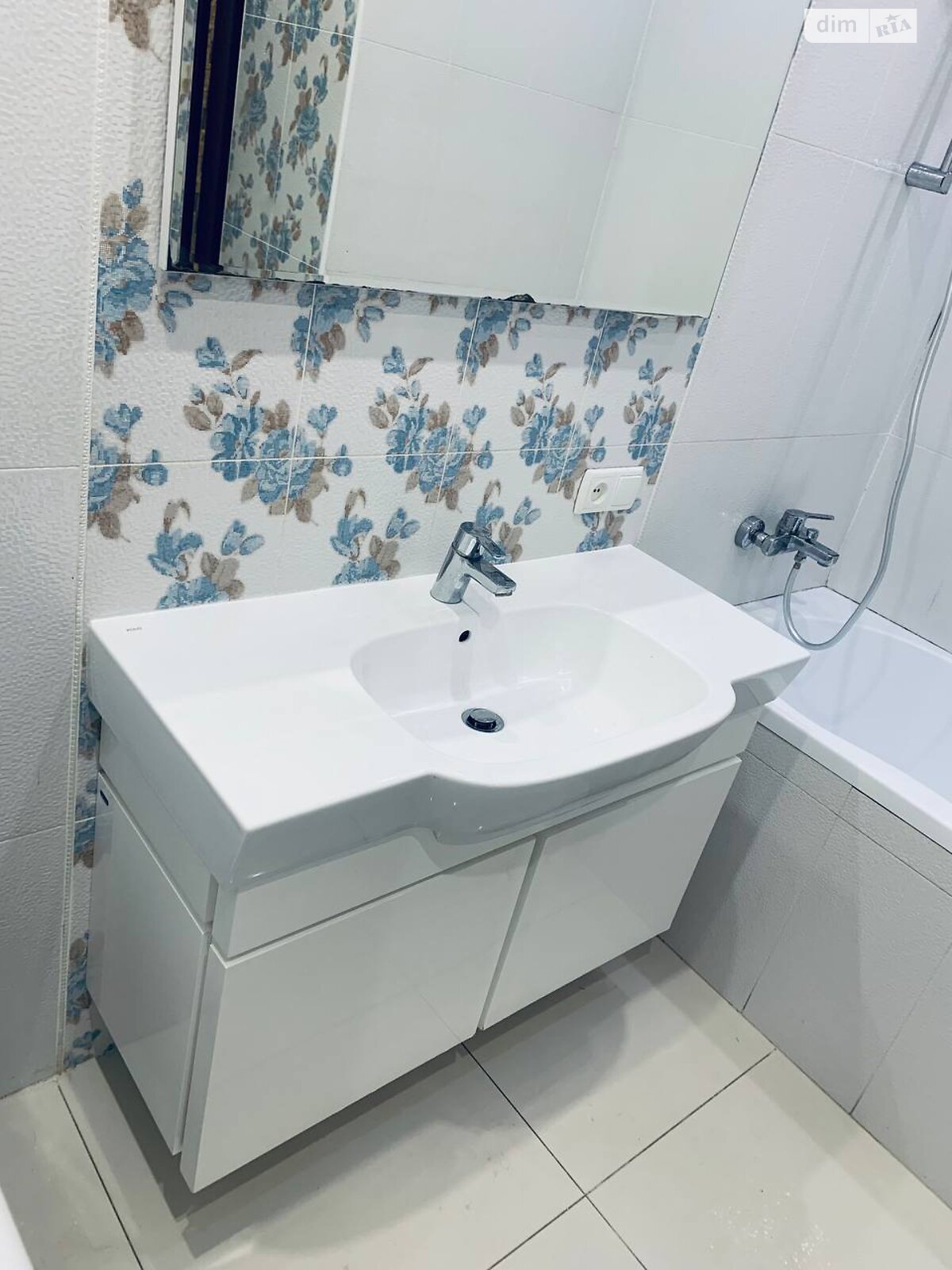 Продаж двокімнатної квартири в Дніпрі, на вул. Героїв Крут 9, кв. 15, район Соборний фото 1 Продаж двокімнатної квартири в Дніпрі, на вул. Героїв Крут 9, кв. 15, район Соборний фото 1