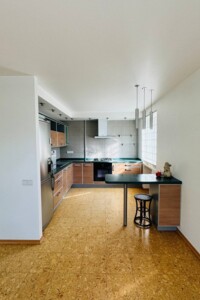 Продажа трехкомнатной квартиры в Днепре, на ул. Героев Крут 10, район Соборный фото 2