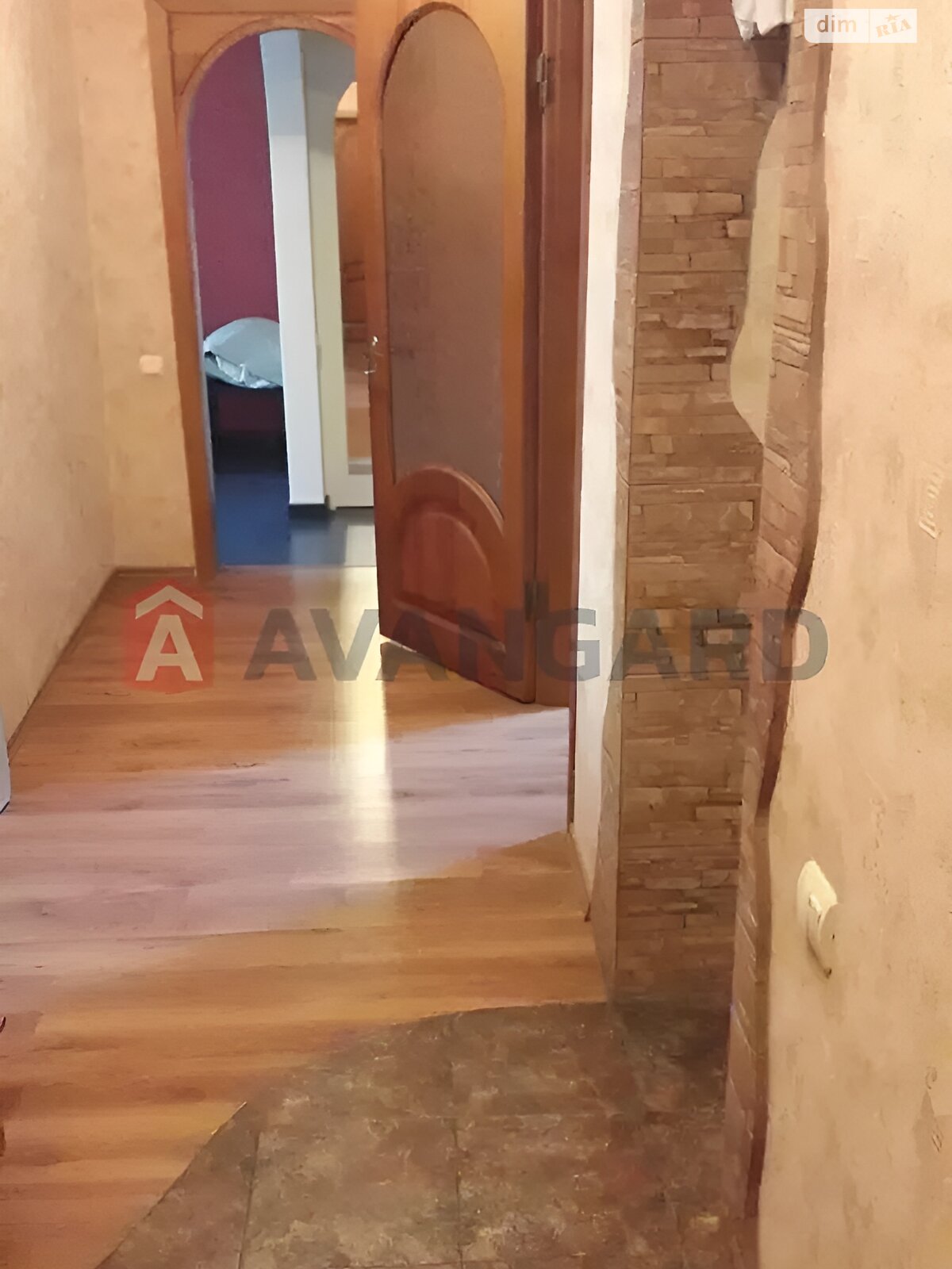 Продаж трикімнатної квартири в Дніпрі, на просп. Героїв 21, район Соборний фото 1 Продаж трикімнатної квартири в Дніпрі, на просп. Героїв 21, район Соборний фото 1