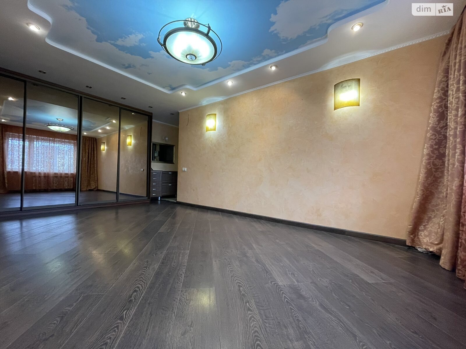 Продаж трикімнатної квартири в Дніпрі, на просп. Героїв 40, район Соборний фото 1 Продаж трикімнатної квартири в Дніпрі, на просп. Героїв 40, район Соборний фото 1