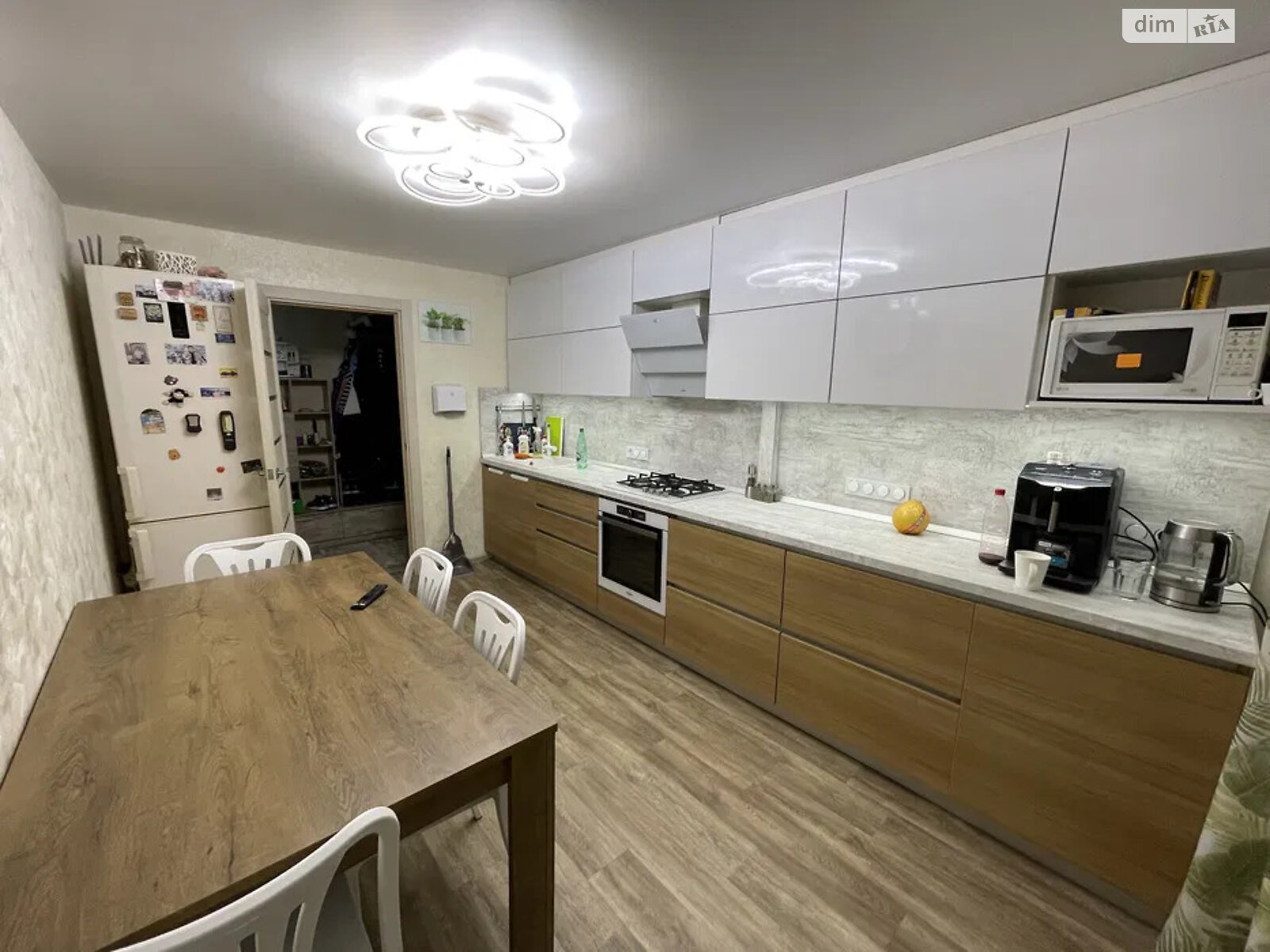 Продажа трехкомнатной квартиры в Днепре, на просп. Героев 3, район Соборный фото 1 Продажа трехкомнатной квартиры в Днепре, на просп. Героев 3, район Соборный фото 1
