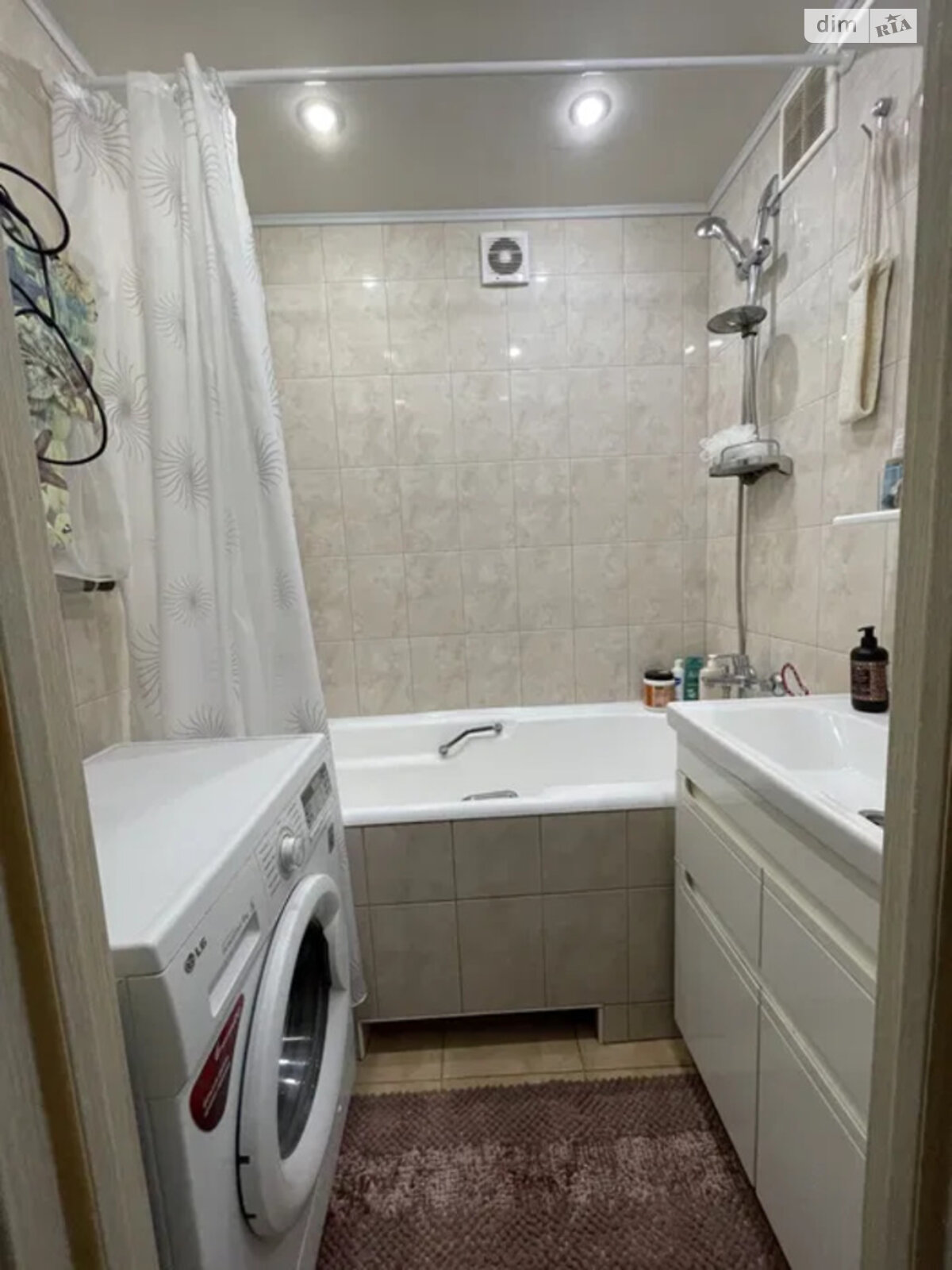 Продажа трехкомнатной квартиры в Днепре, на просп. Героев 3, район Соборный фото 1 Продажа трехкомнатной квартиры в Днепре, на просп. Героев 3, район Соборный фото 1