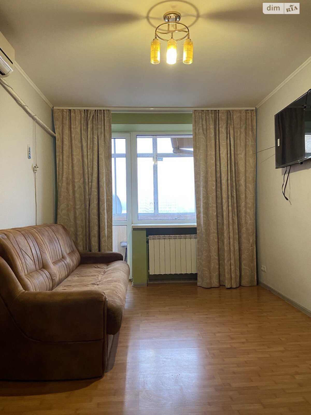 Продажа трехкомнатной квартиры в Днепре, на ул. Гончара Олеся 29, район Соборный фото 1 Продажа трехкомнатной квартиры в Днепре, на ул. Гончара Олеся 29, район Соборный фото 1