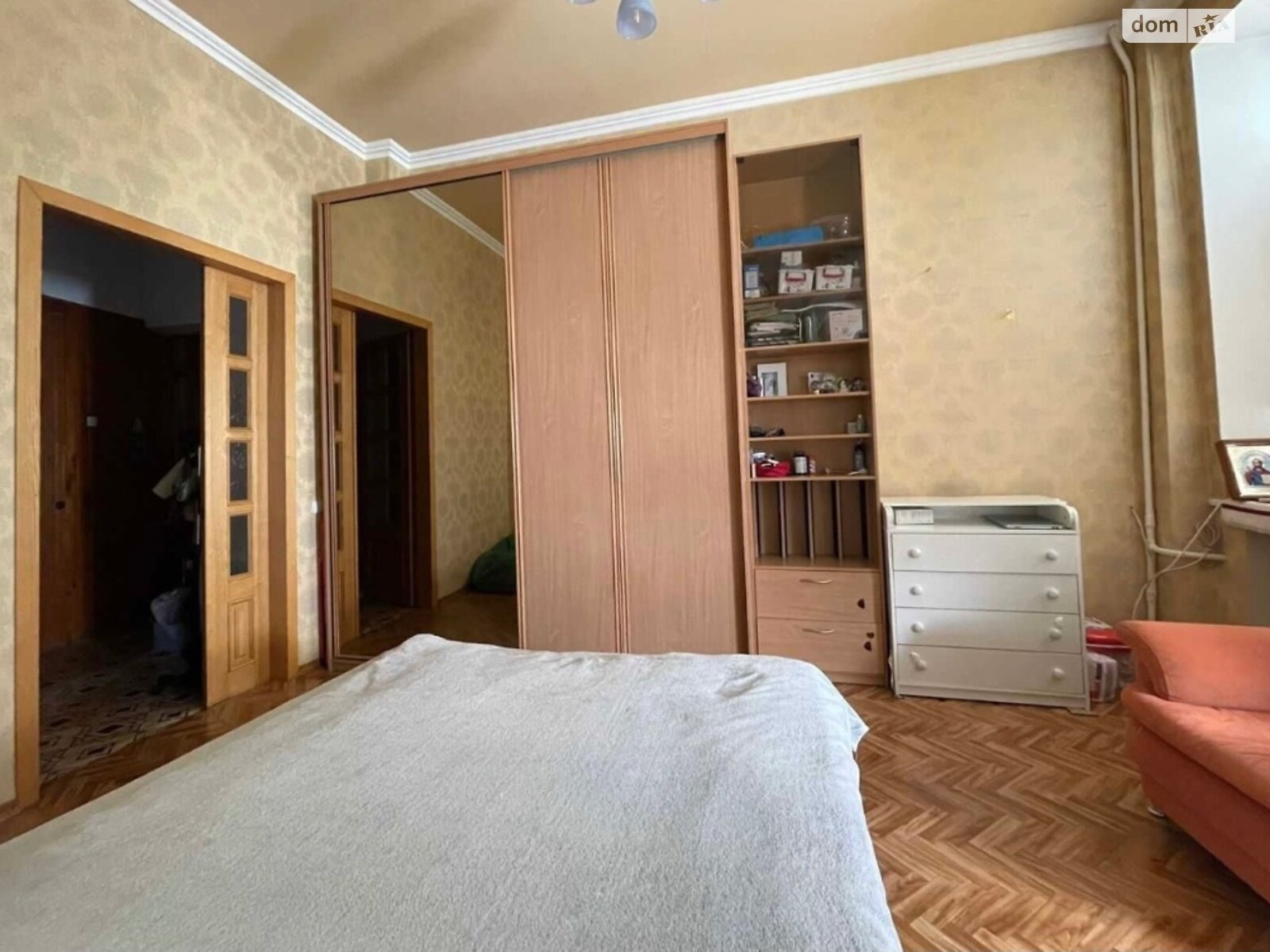 Продажа трехкомнатной квартиры в Днепре, на ул. Левка Лукьяненко, район Соборный фото 1