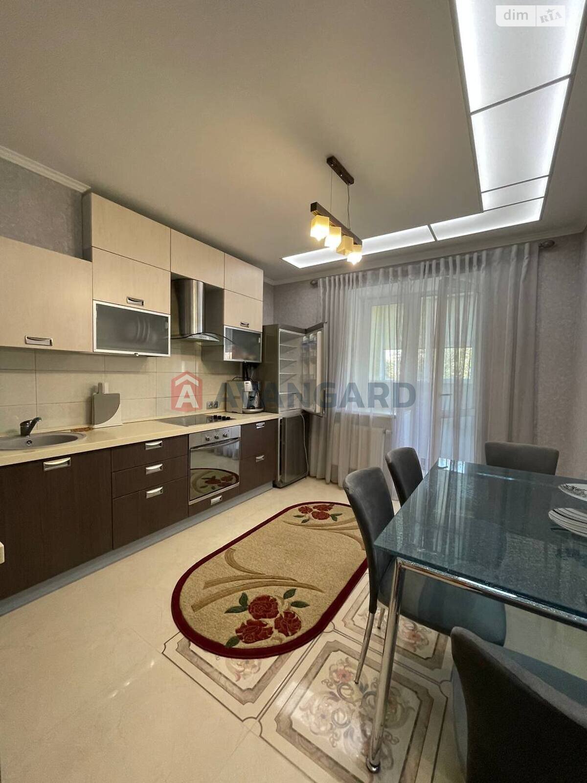 Продаж трикімнатної квартири в Дніпрі, на вул. Космічна, район Соборний фото 1 Продаж трикімнатної квартири в Дніпрі, на вул. Космічна, район Соборний фото 1